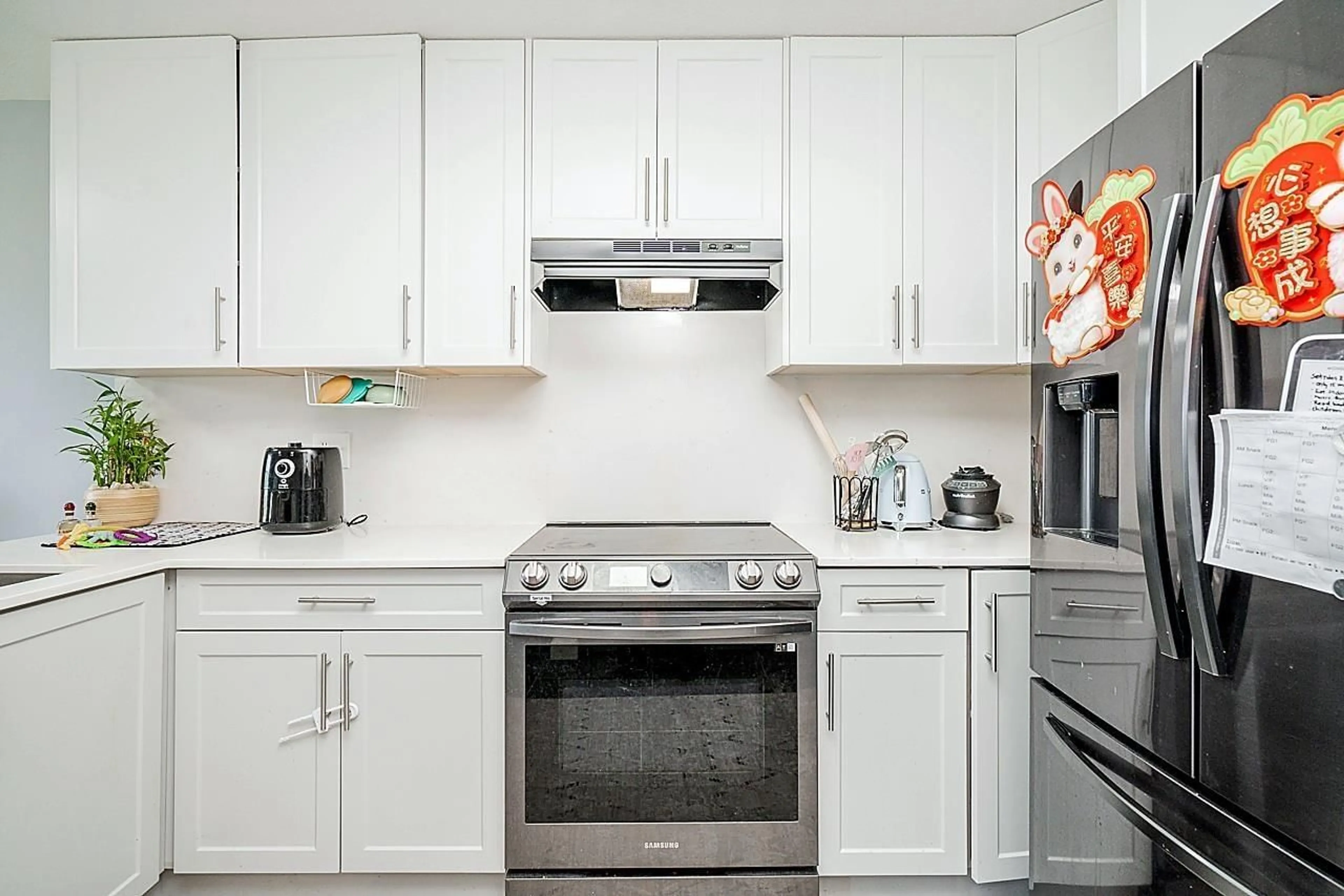 Standard kitchen, ceramic/tile floor for 36 - 8533 BROADWAY STREET, Chilliwack British Columbia V2P5V4