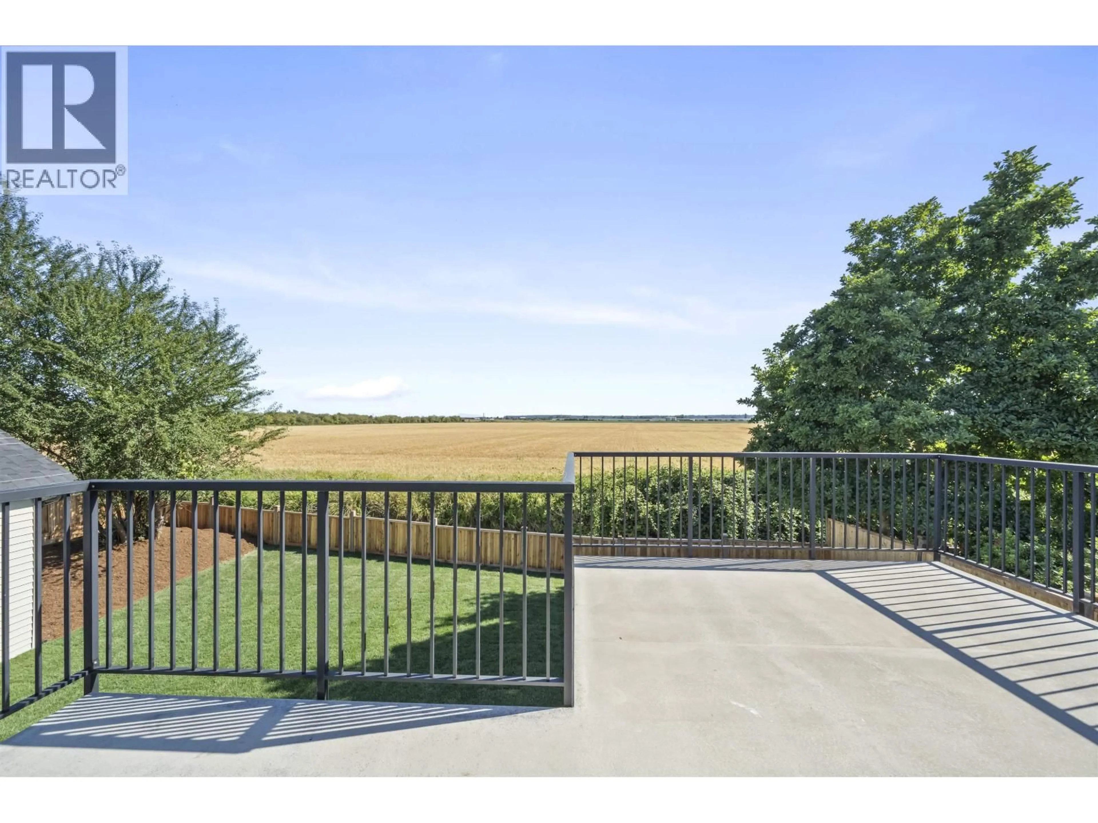 A pic from outside/outdoor area/front of a property/back of a property/a pic from drone, water/lake/river/ocean view for 5548 44 AVENUE, Delta British Columbia V4K1E1