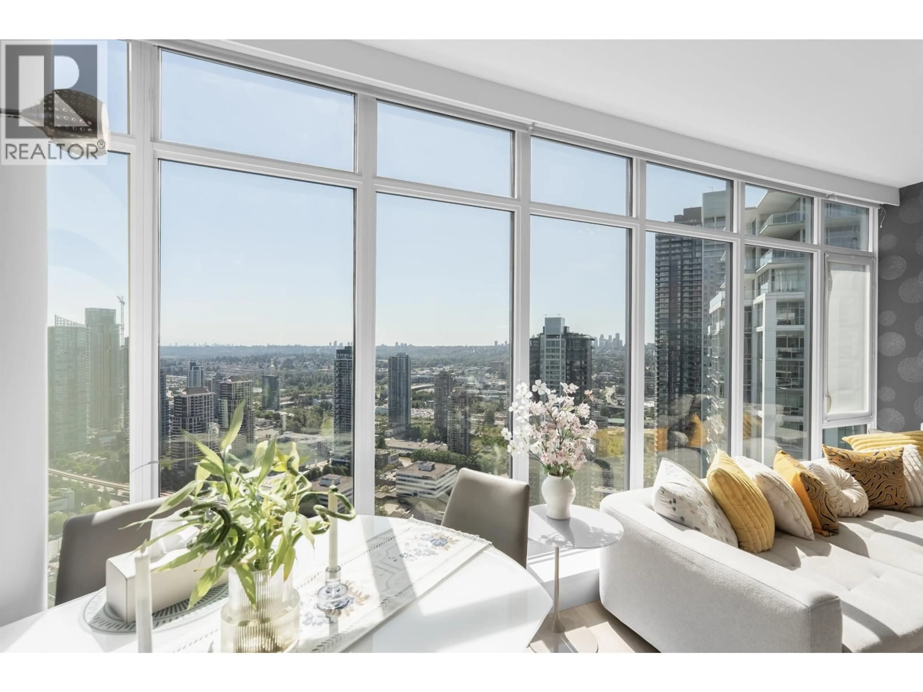 Unknown for 4010 - 1788 GILMORE AVENUE, Burnaby British Columbia V5C0L5