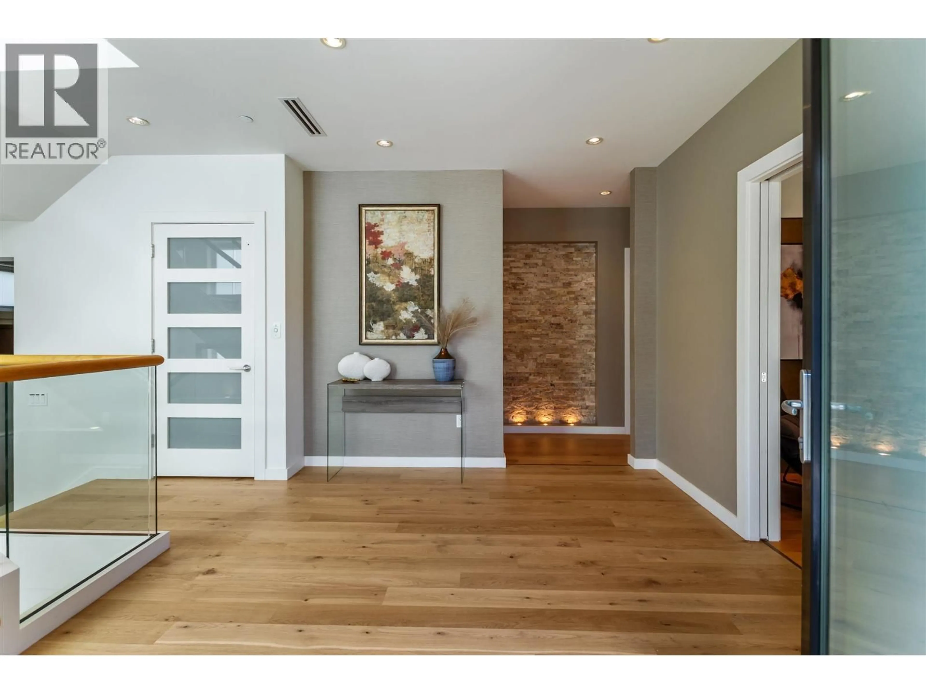 Indoor entryway for 2507 EDGAR CRESCENT, Vancouver British Columbia V6L2G5