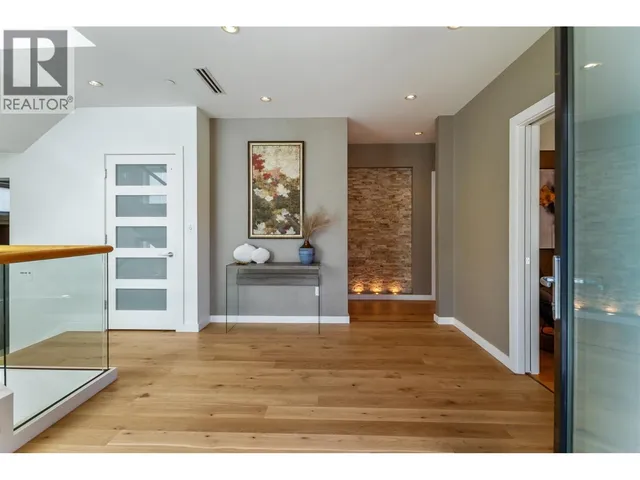 2507 EDGAR CRESCENT, Vancouver 2