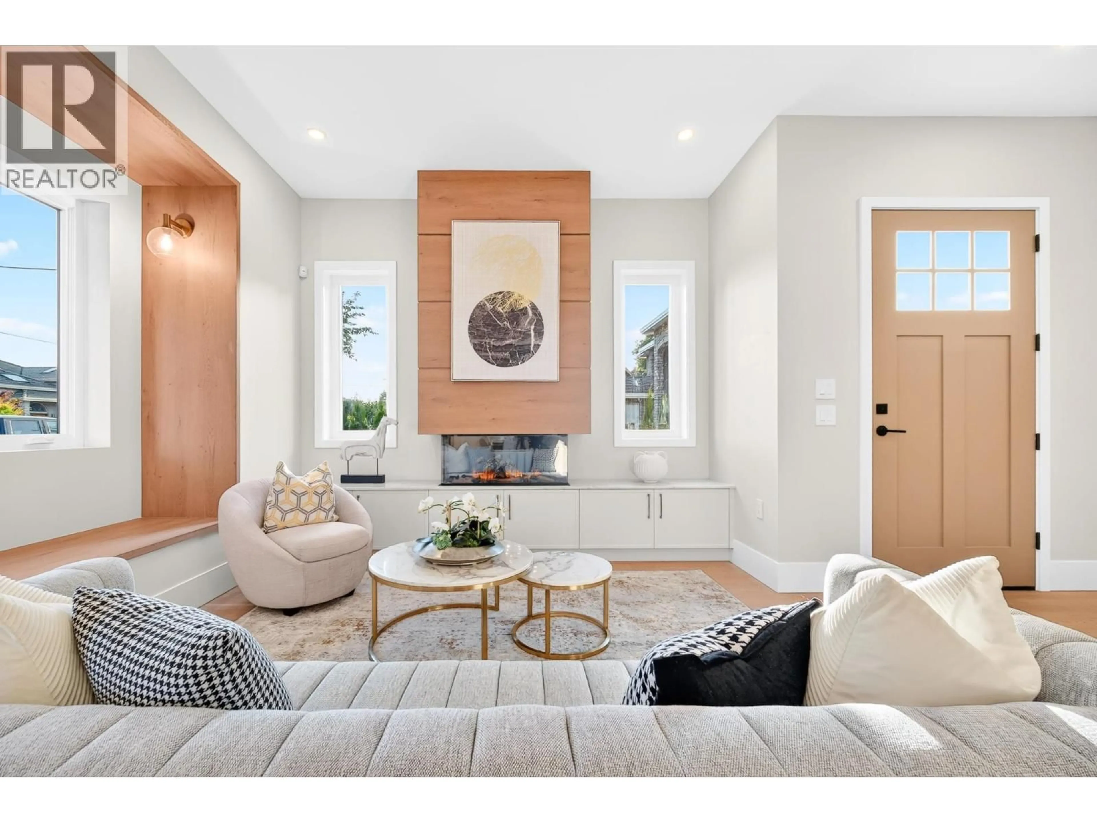 Living room with furniture, ceramic/tile floor for 1 - 7571 PETTS ROAD, Richmond British Columbia V7A1J9