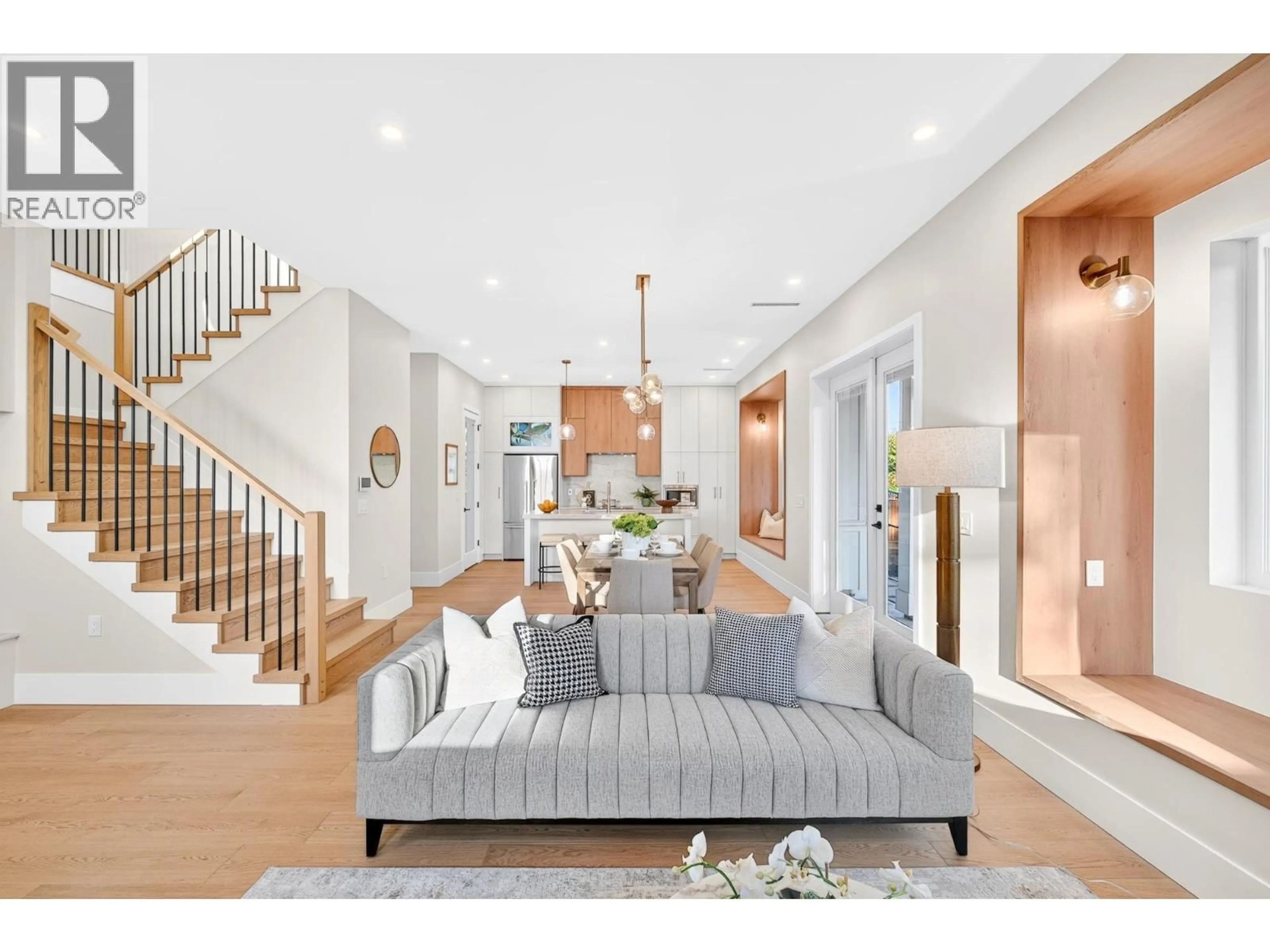 Indoor entryway for 1 - 7571 PETTS ROAD, Richmond British Columbia V7A1J9