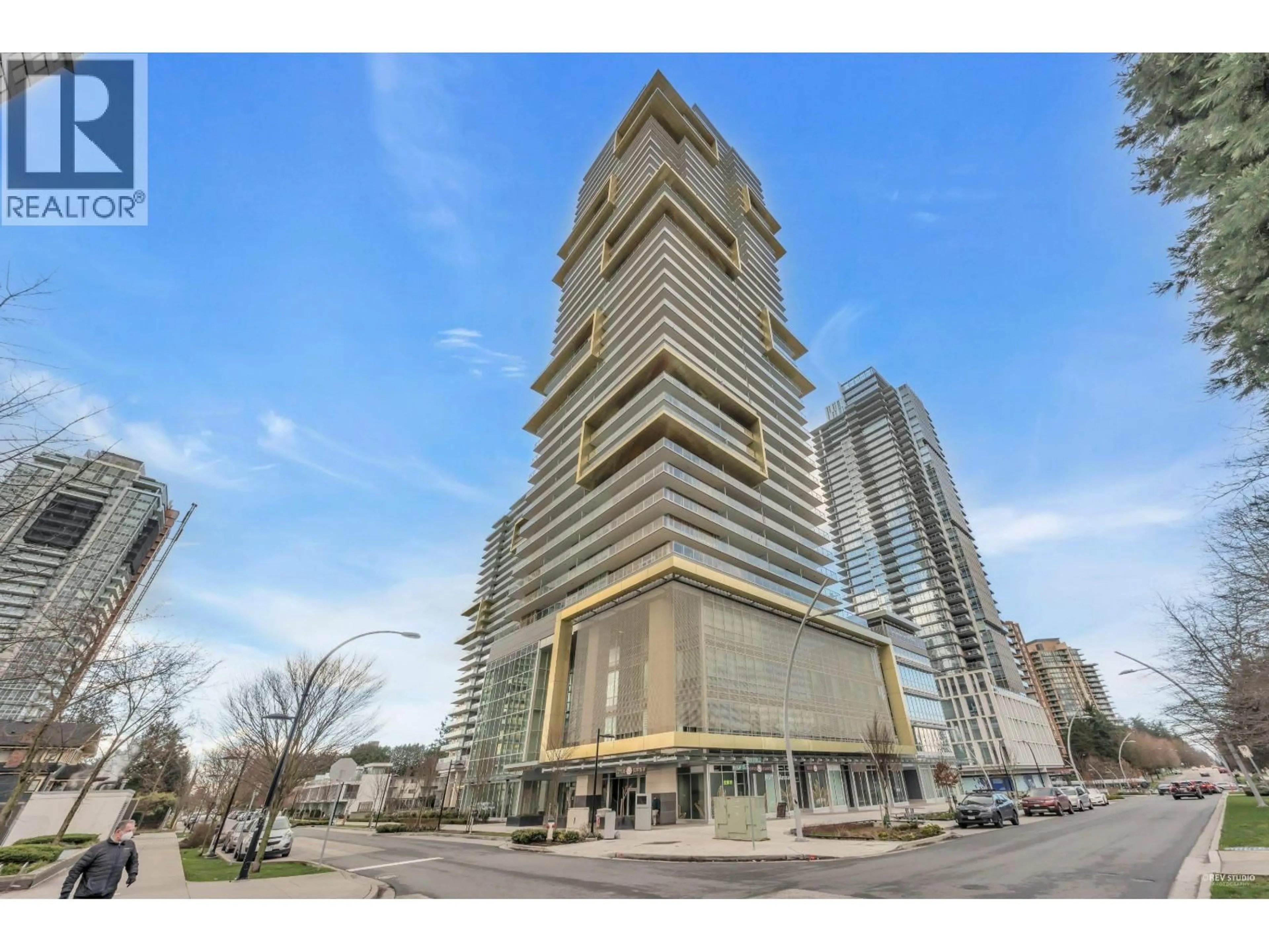 Indoor foyer for 3606 - 6383 MCKAY AVENUE, Burnaby British Columbia V5H0H8