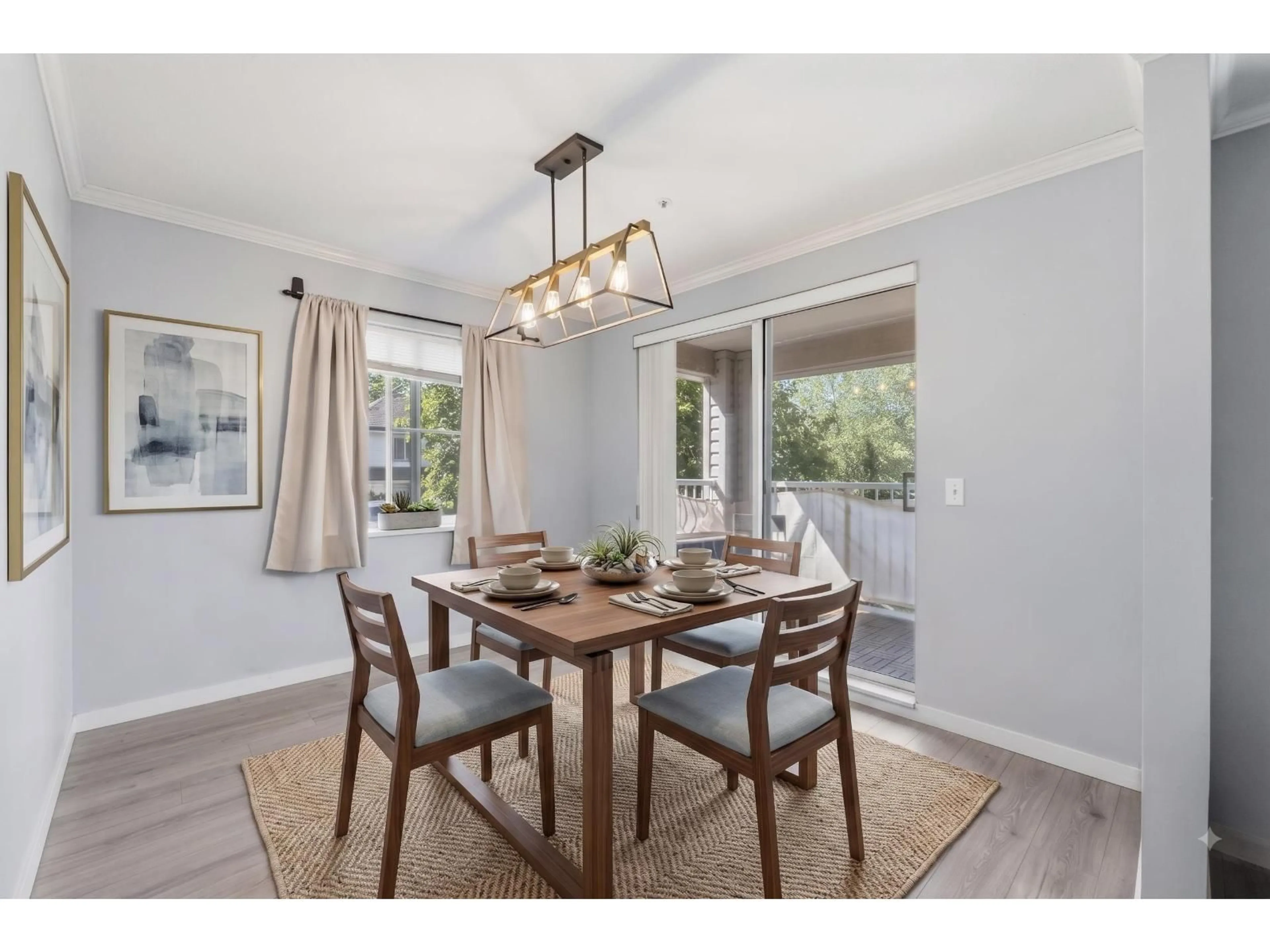 Dining room, wood/laminate floor for 107 - 9951 152 STREET, Surrey British Columbia V3R4G5