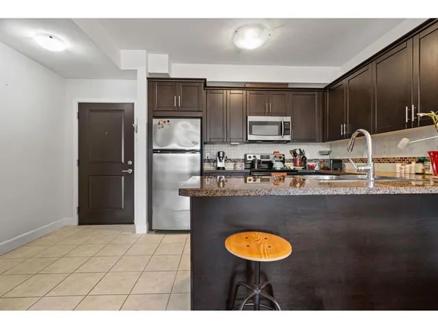 216 - 46262 FIRST AVENUE, Chilliwack 4