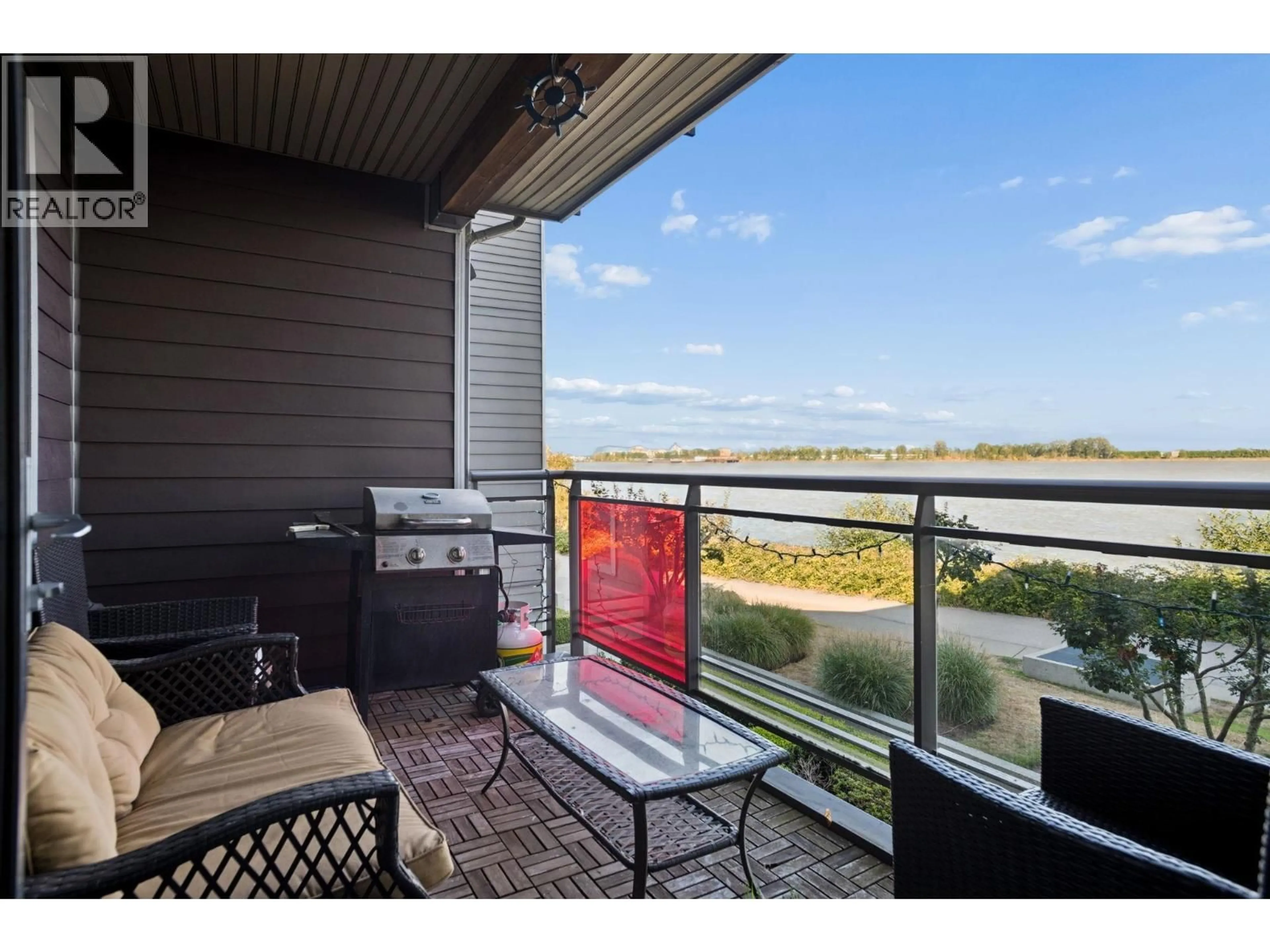 Patio, water/lake/river/ocean view for 201 - 14300 RIVERPORT WAY, Richmond British Columbia V6W0A4