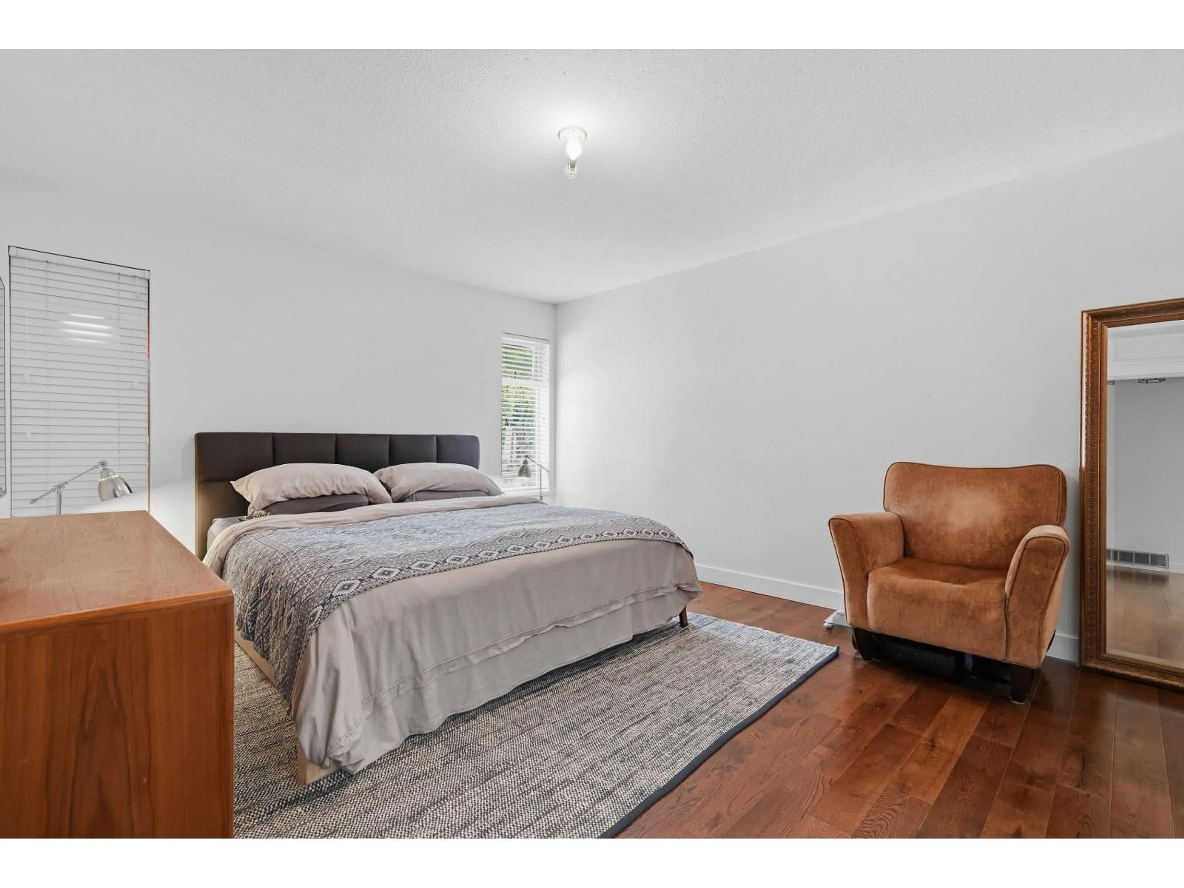 A pic of a room for 1364 160 STREET, Surrey British Columbia V4A4W8