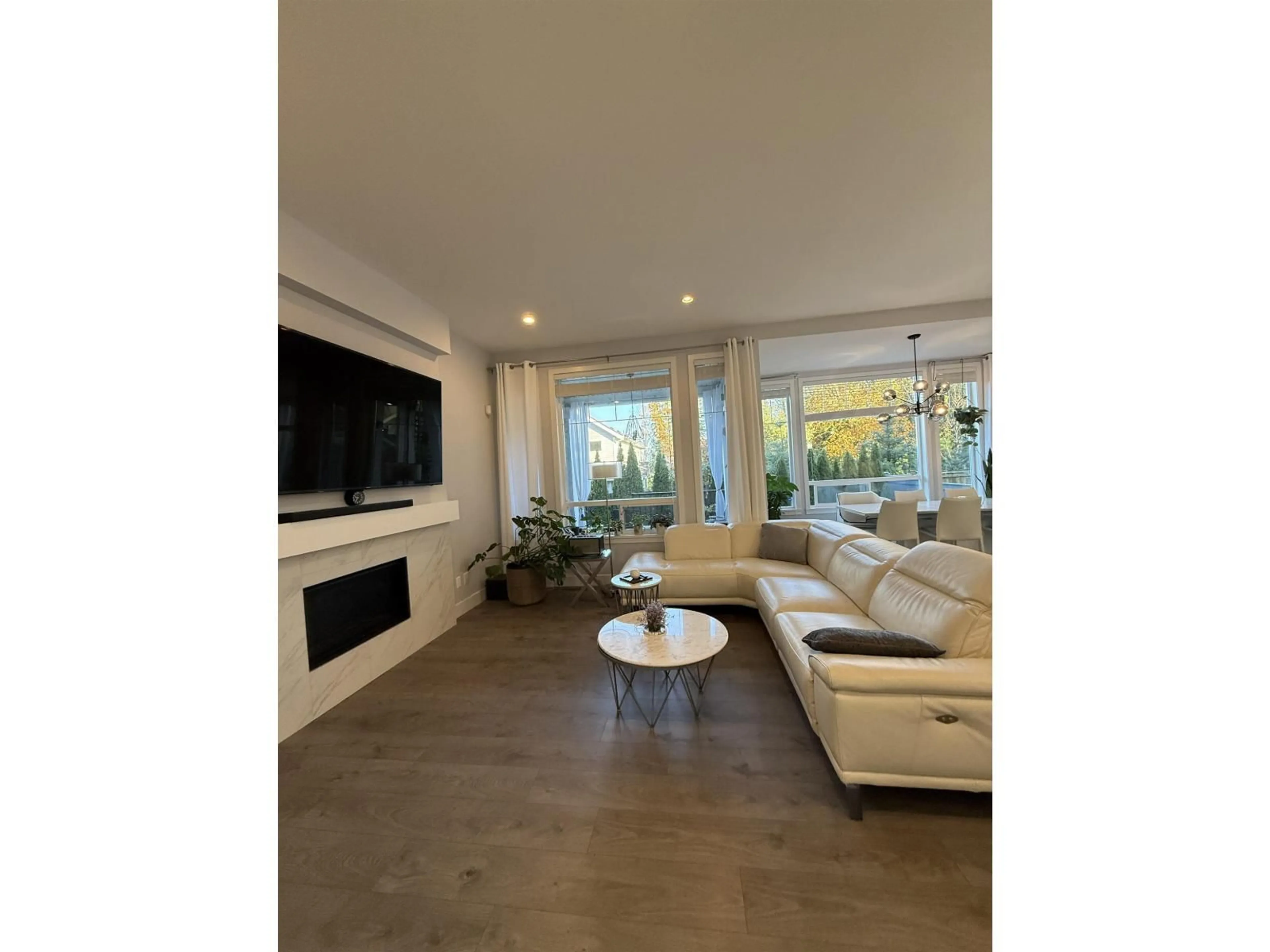 Living room with furniture, unknown for 20455 83A AVENUE, Langley British Columbia V2Y0S2