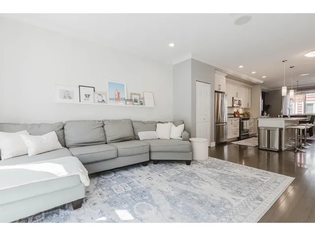 28 - 3039 156 STREET, Surrey 3