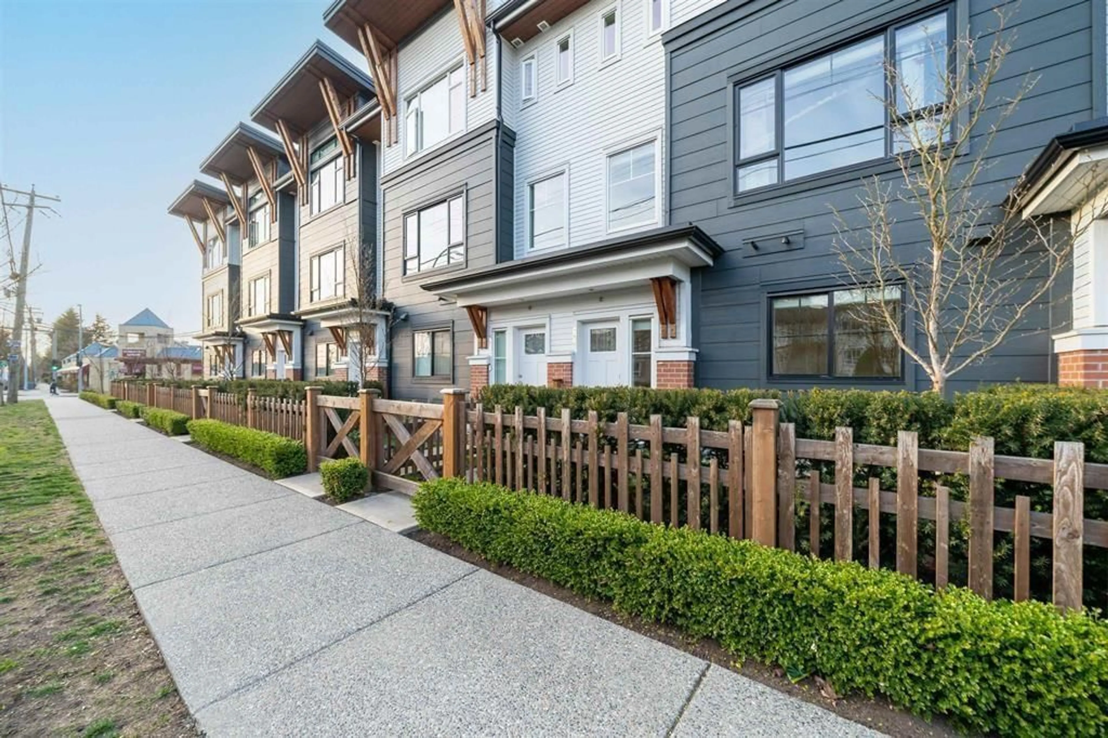 Patio, street for 21 - 22128 48A AVENUE, Langley British Columbia V3A0L6
