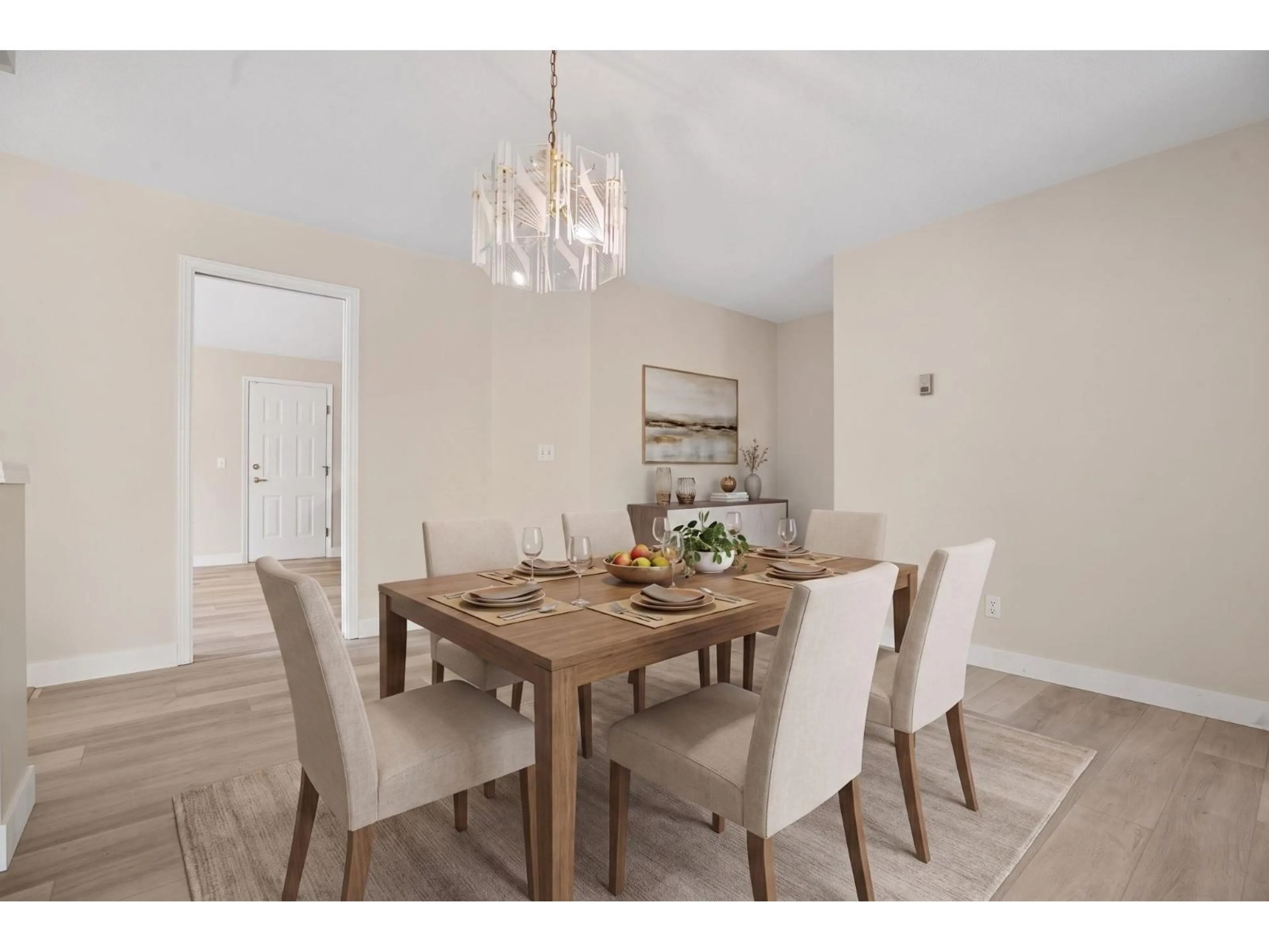 Dining room, wood/laminate floor for 163 - 13888 70 AVENUE, Surrey British Columbia V3W0R8