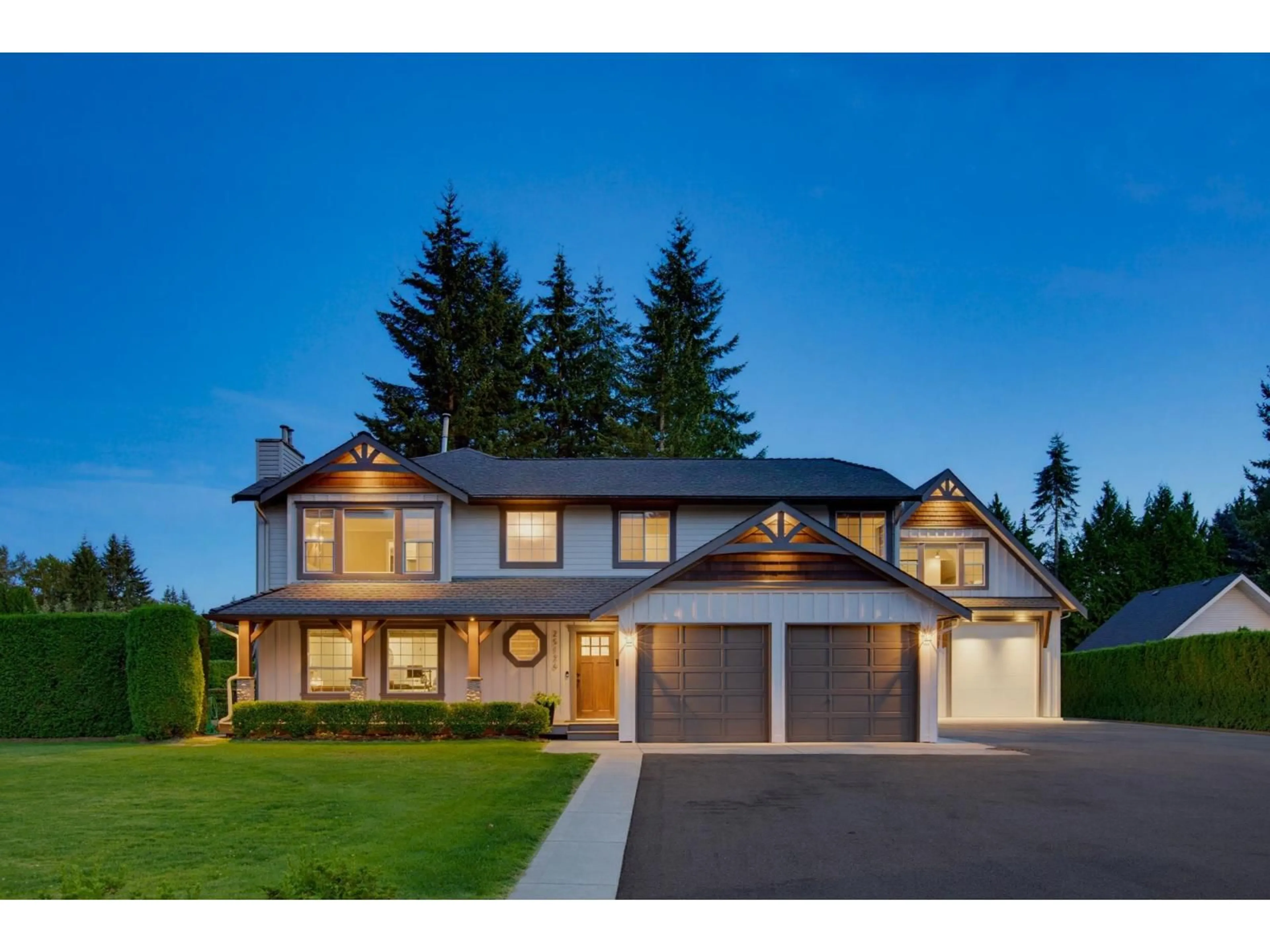 Home with vinyl exterior material, street for 25126 58 AVENUE, Langley British Columbia V4W1G8