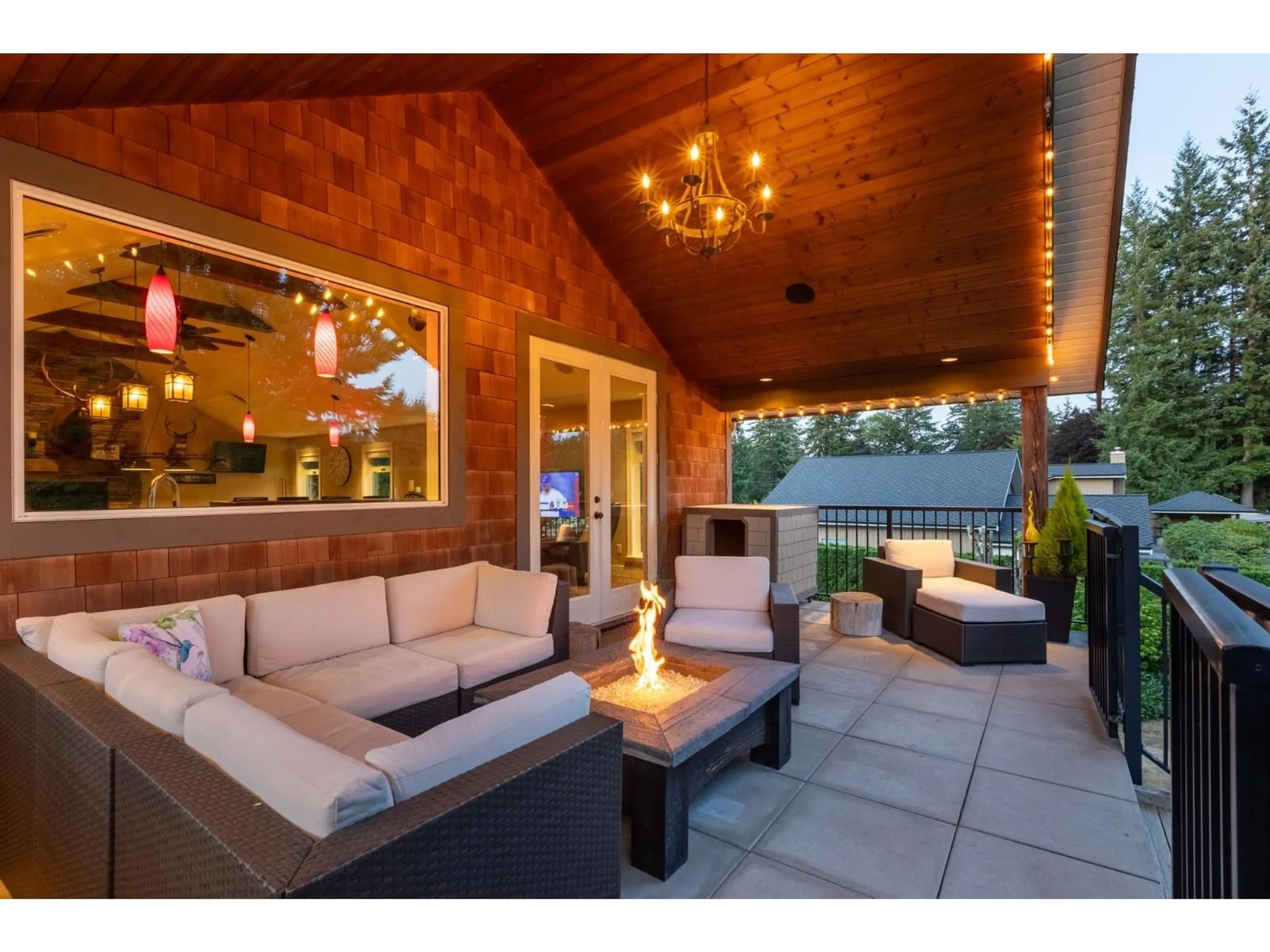 Patio, street for 25126 58 AVENUE, Langley British Columbia V4W1G8