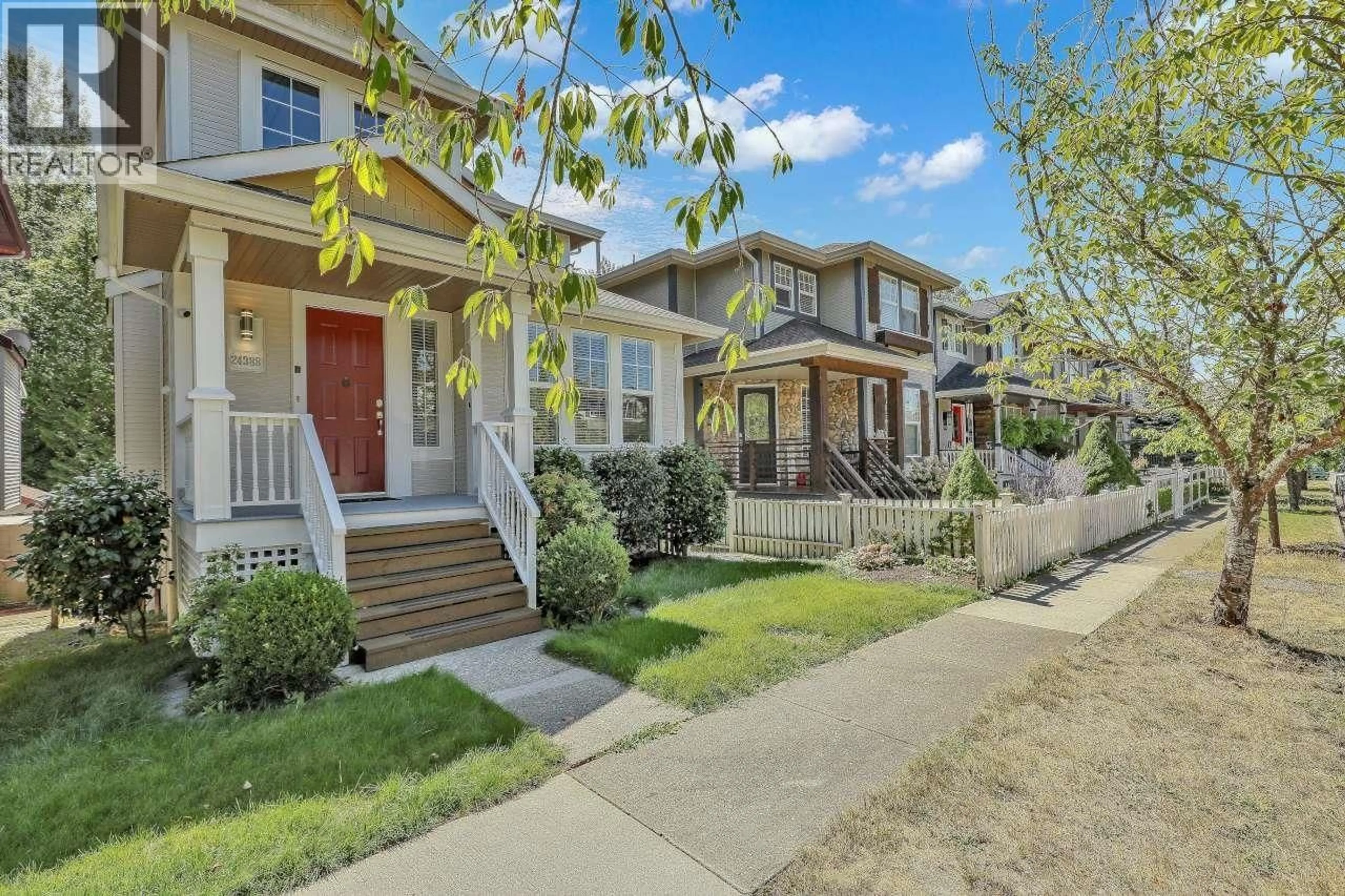 Home with vinyl exterior material, street for 24388 101A AVENUE, Maple Ridge British Columbia V2W1W6