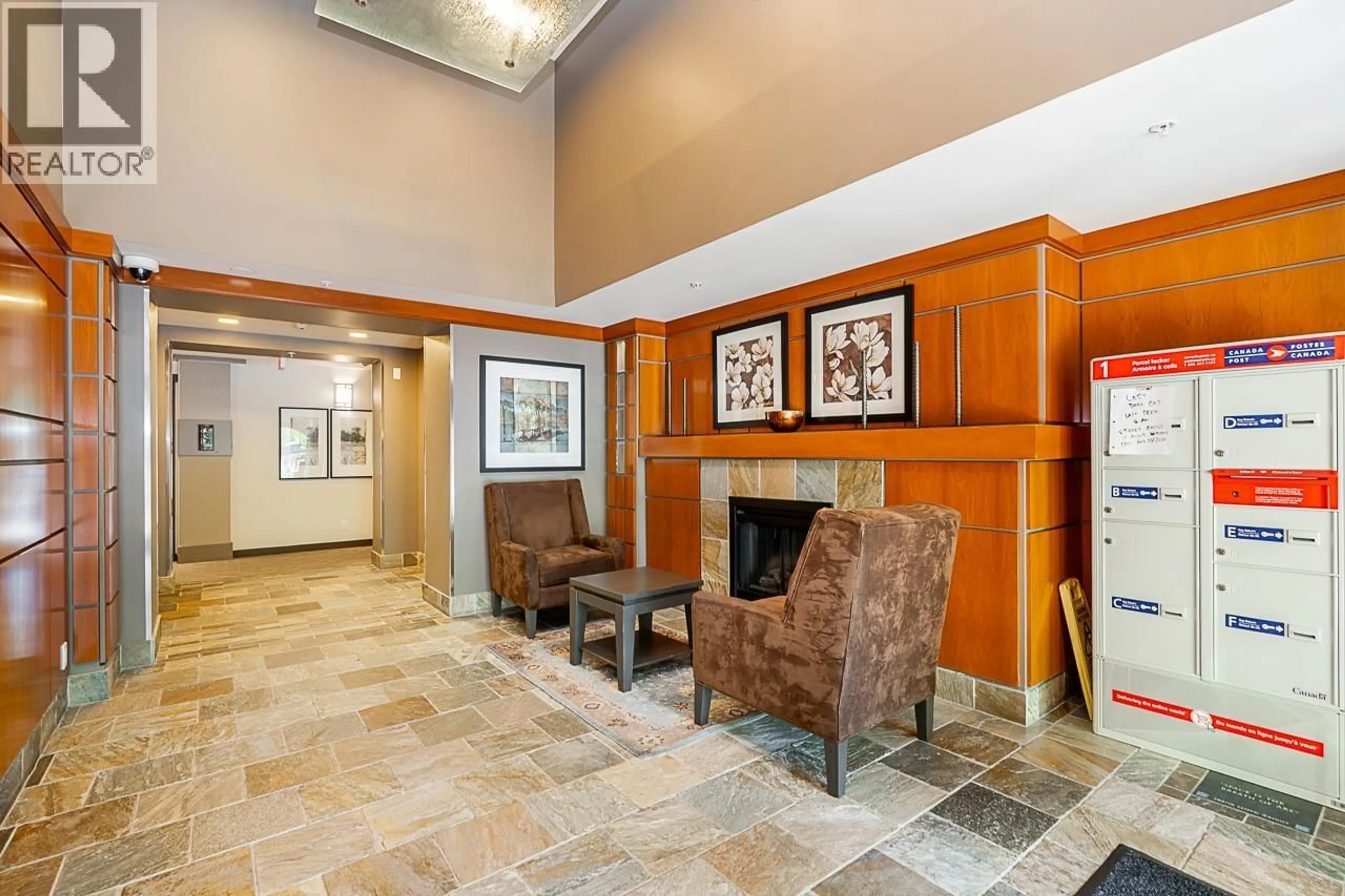 Lobby for 105 - 3097 LINCOLN AVENUE, Coquitlam British Columbia V3B0L1