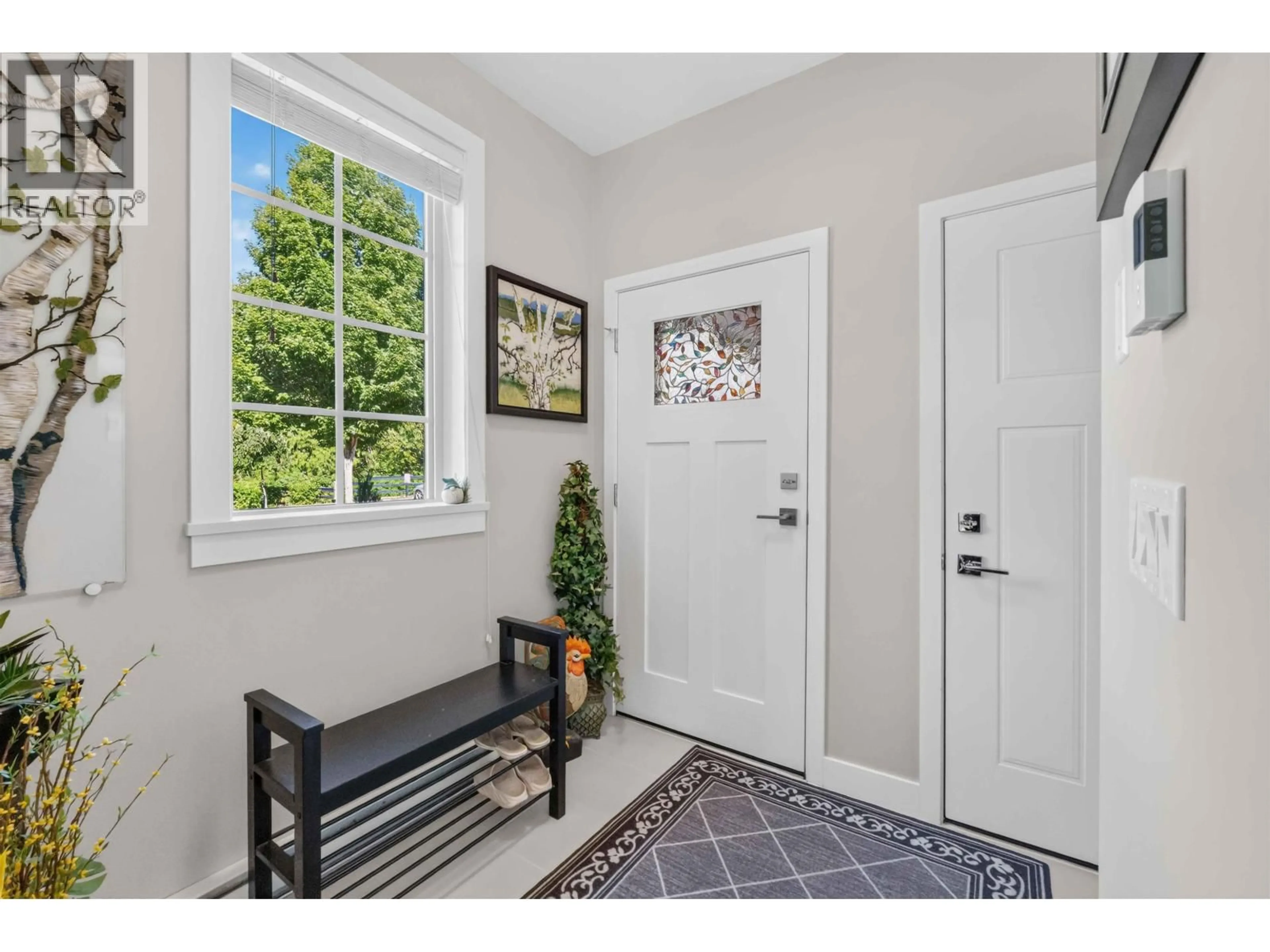 Indoor entryway for 155 - 11305 240 STREET, Maple Ridge British Columbia V2W0J1