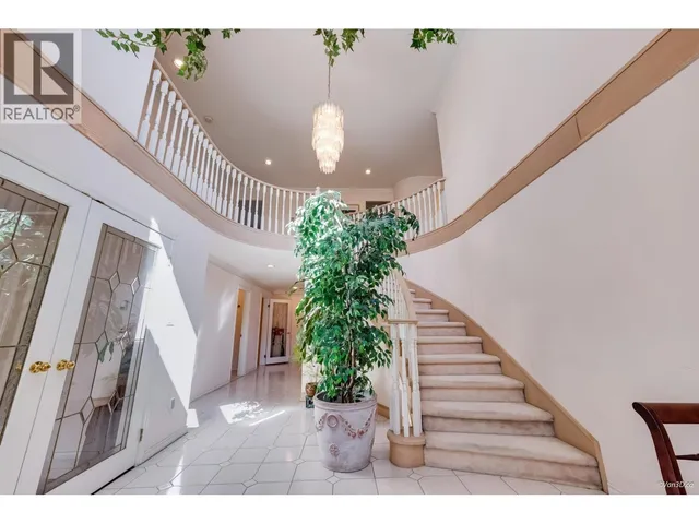 7038 BRIDGE STREET, Richmond 3