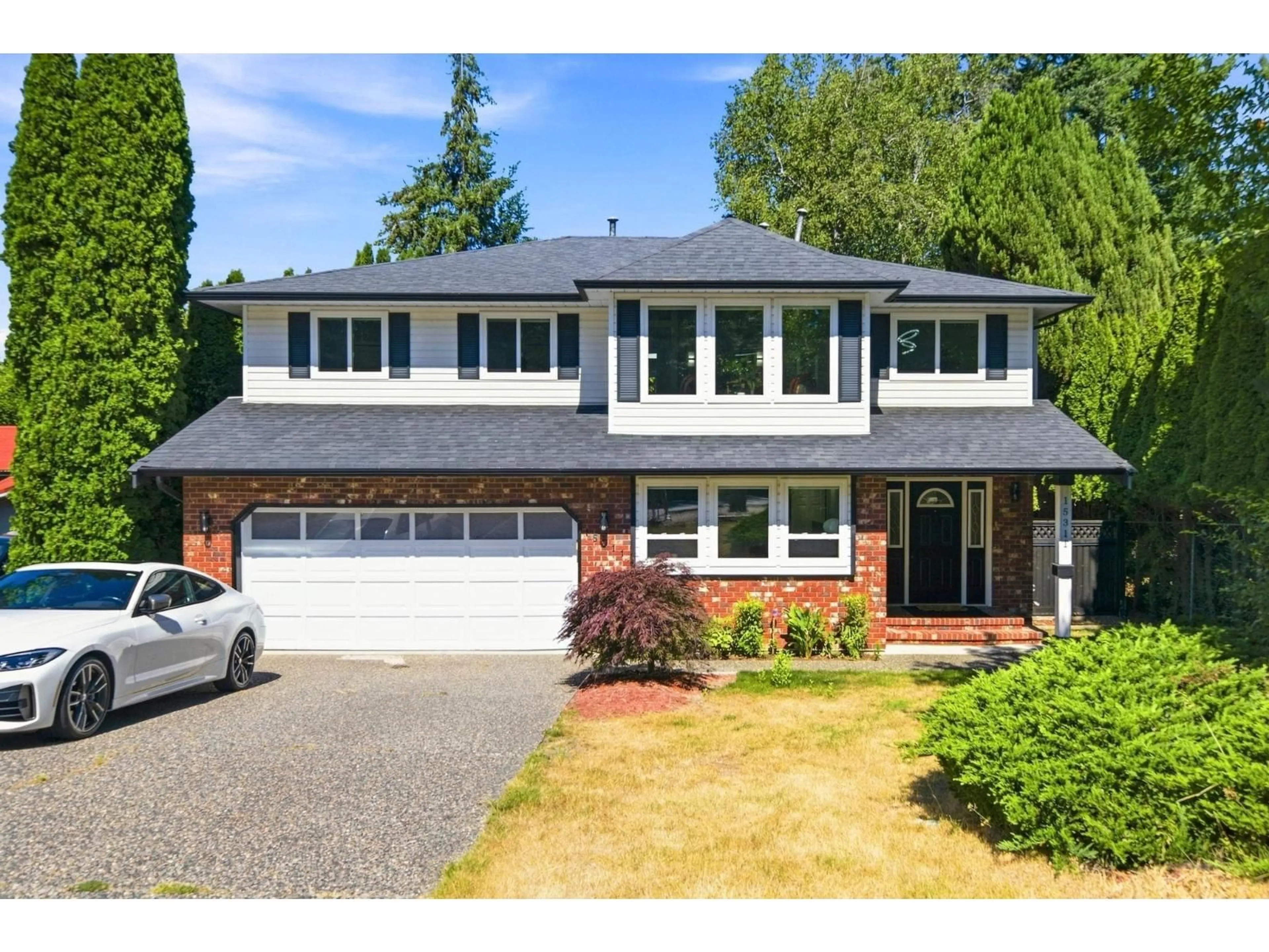Home with vinyl exterior material, street for 15311 28 AVENUE, Surrey British Columbia V4P1G3