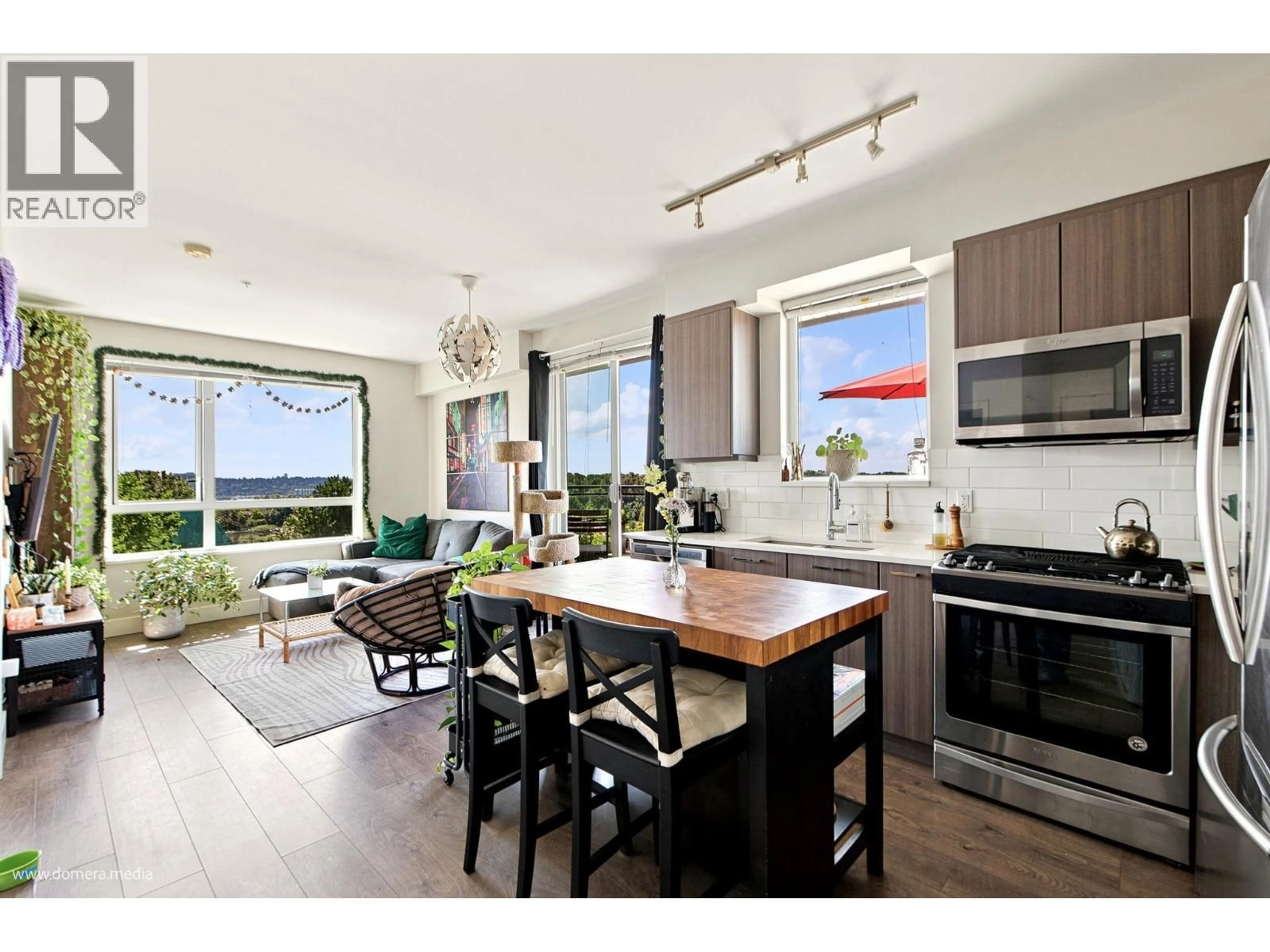 Open concept kitchen, unknown for 304 - 1306 FIFTH AVENUE, New Westminster British Columbia V3M0K5