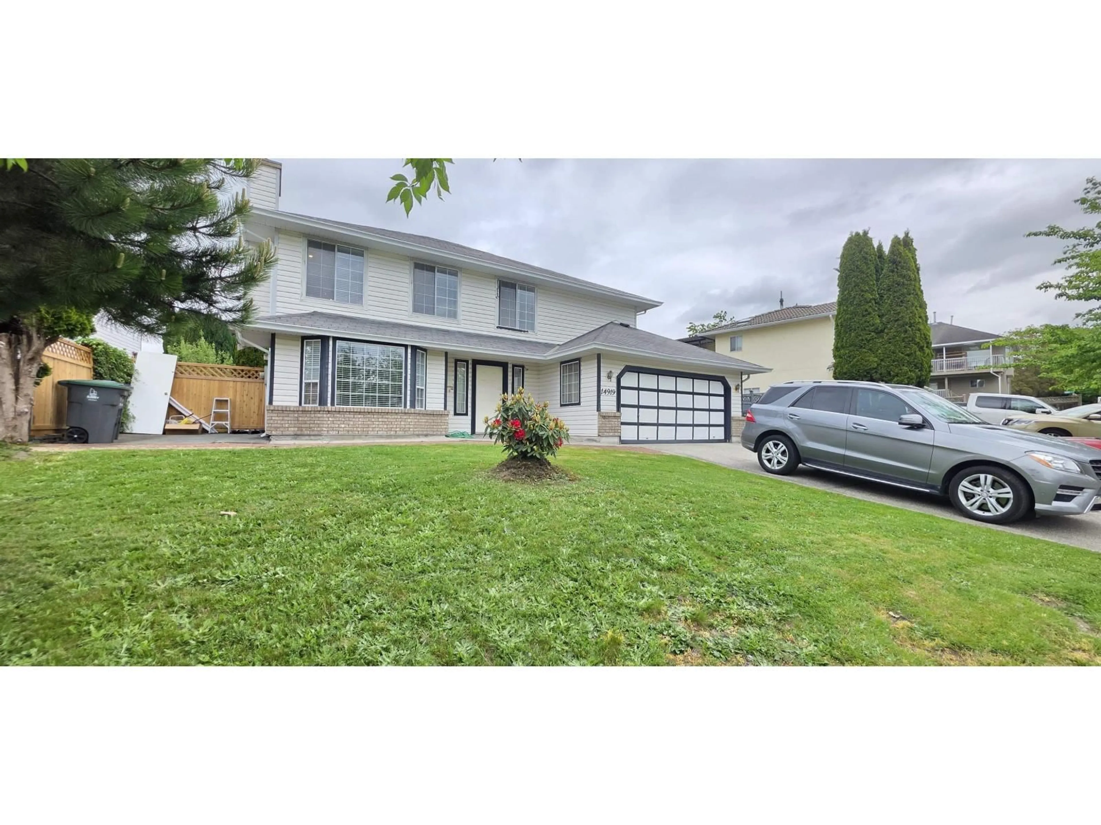 A pic from outside/outdoor area/front of a property/back of a property/a pic from drone, street for 14919 SPENSER DRIVE, Surrey British Columbia V3M7K7
