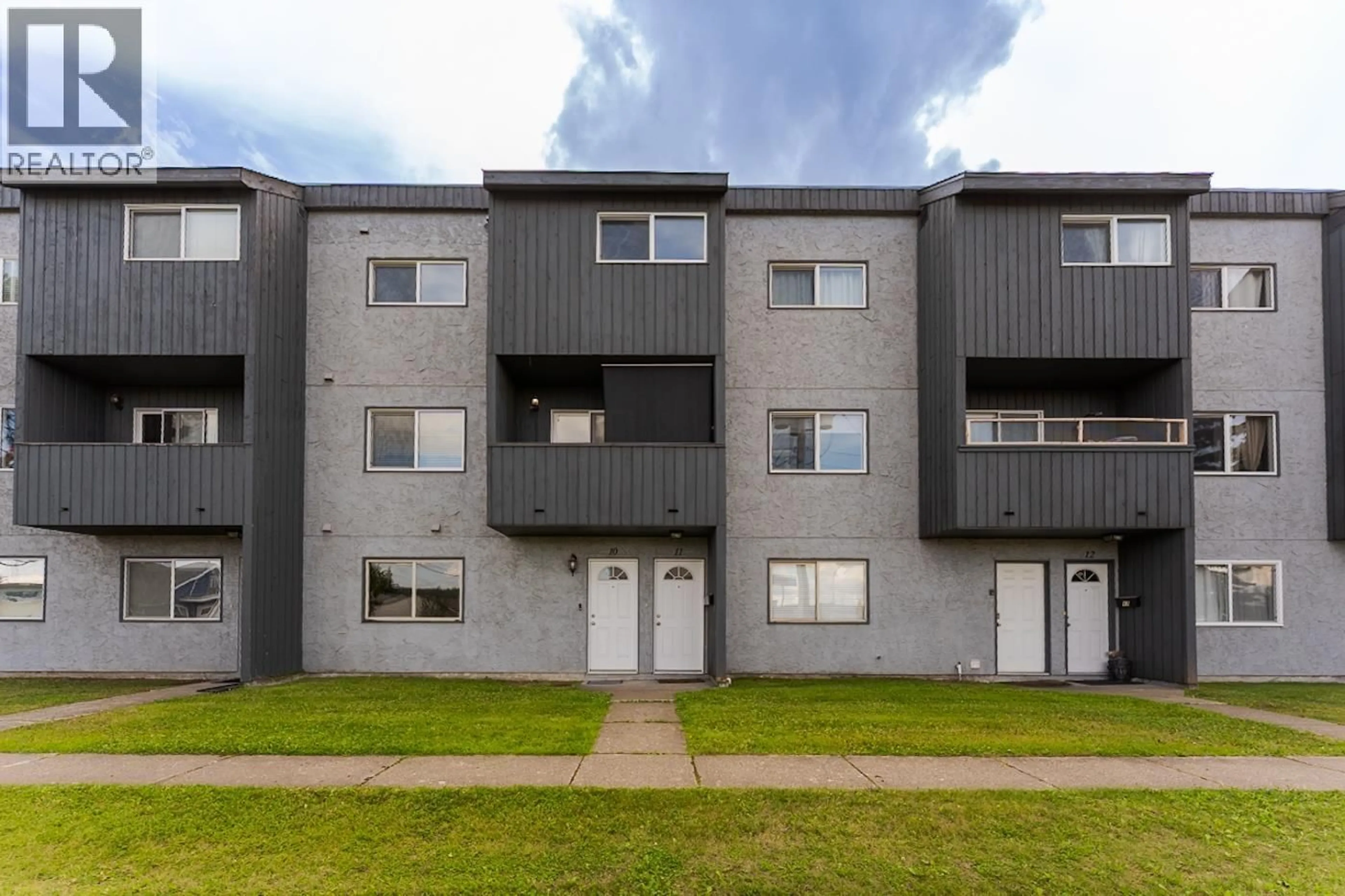 A pic from outside/outdoor area/front of a property/back of a property/a pic from drone, unknown for 11 - 1012 CENTRAL STREET, Prince George British Columbia V2M3B9