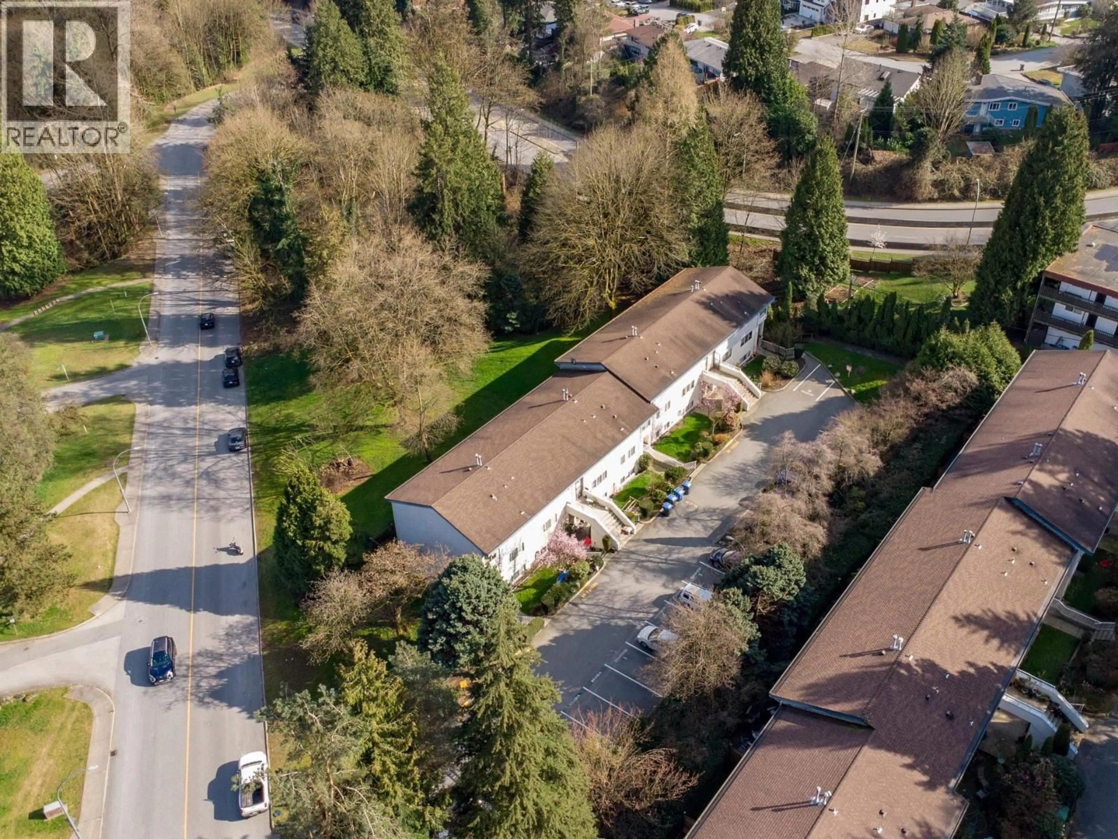 A pic from outside/outdoor area/front of a property/back of a property/a pic from drone, street for 1051 CECILE DRIVE, Port Moody British Columbia V3H1M5