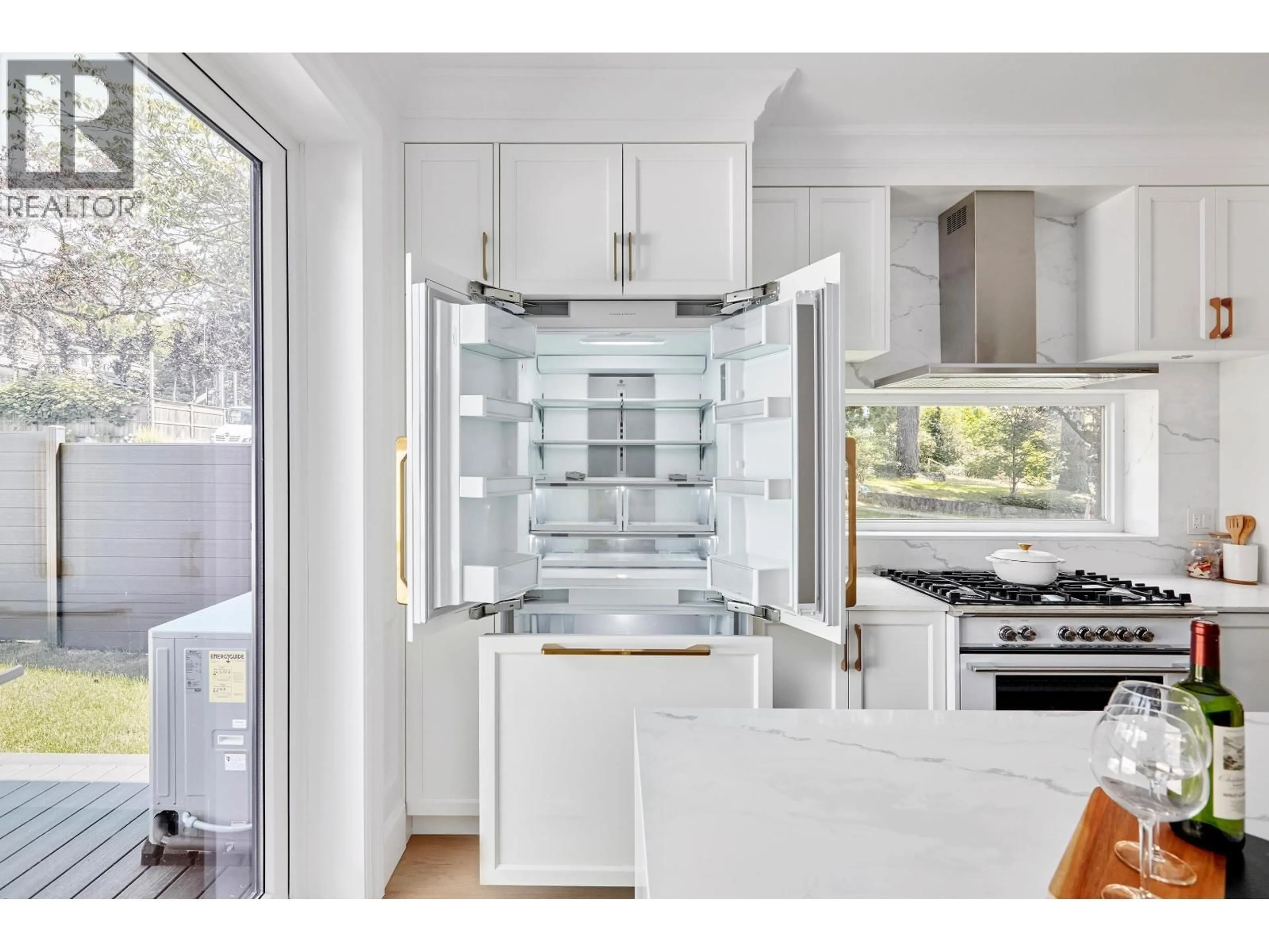 Contemporary kitchen, ceramic/tile floor for 4005 35TH AVENUE, Vancouver British Columbia V6N2P4