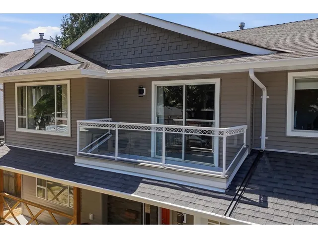 5873 169 STREET, Surrey 2