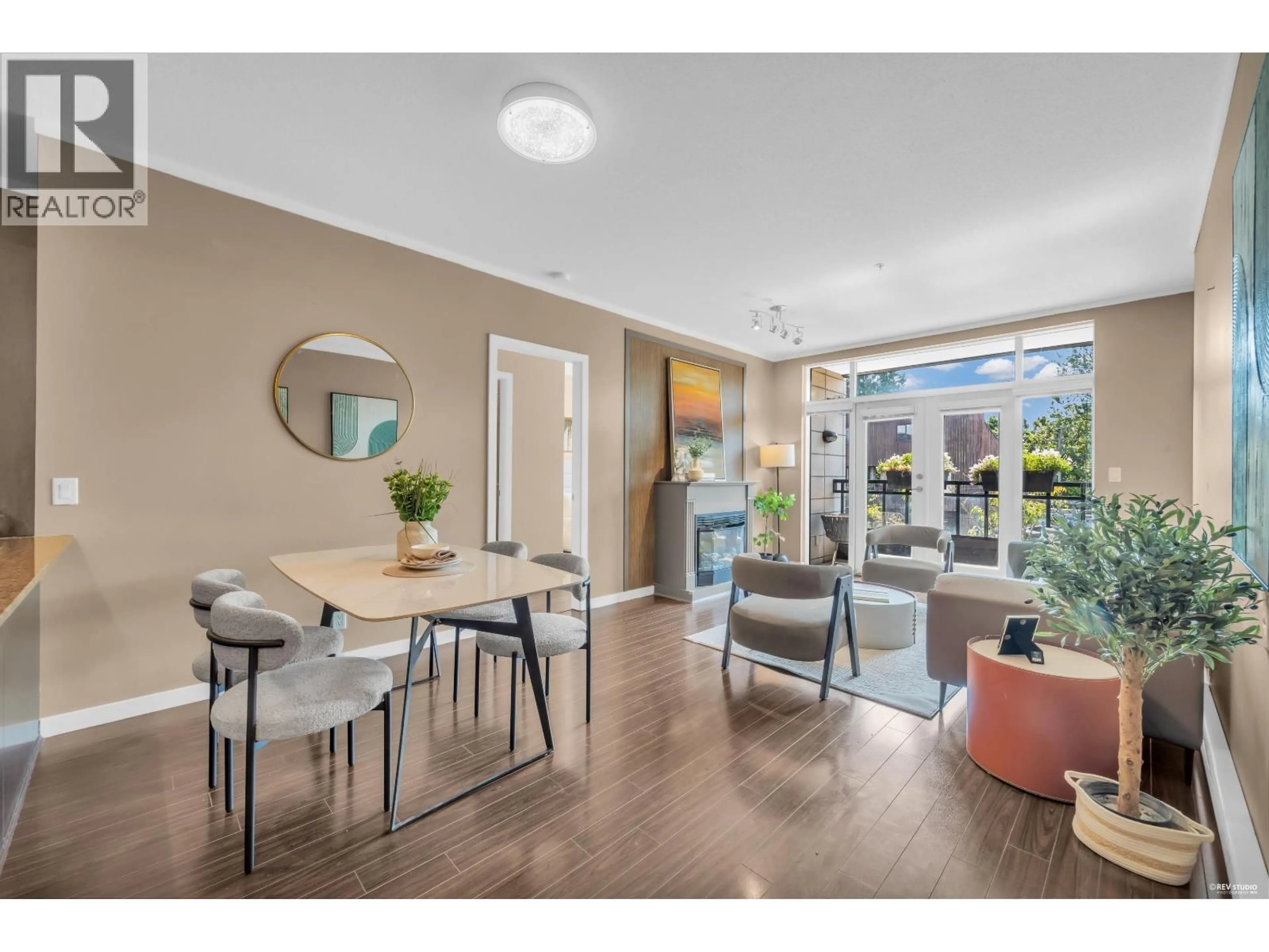 Unknown for 301 - 4479 10TH AVENUE, Vancouver British Columbia V6R2H8