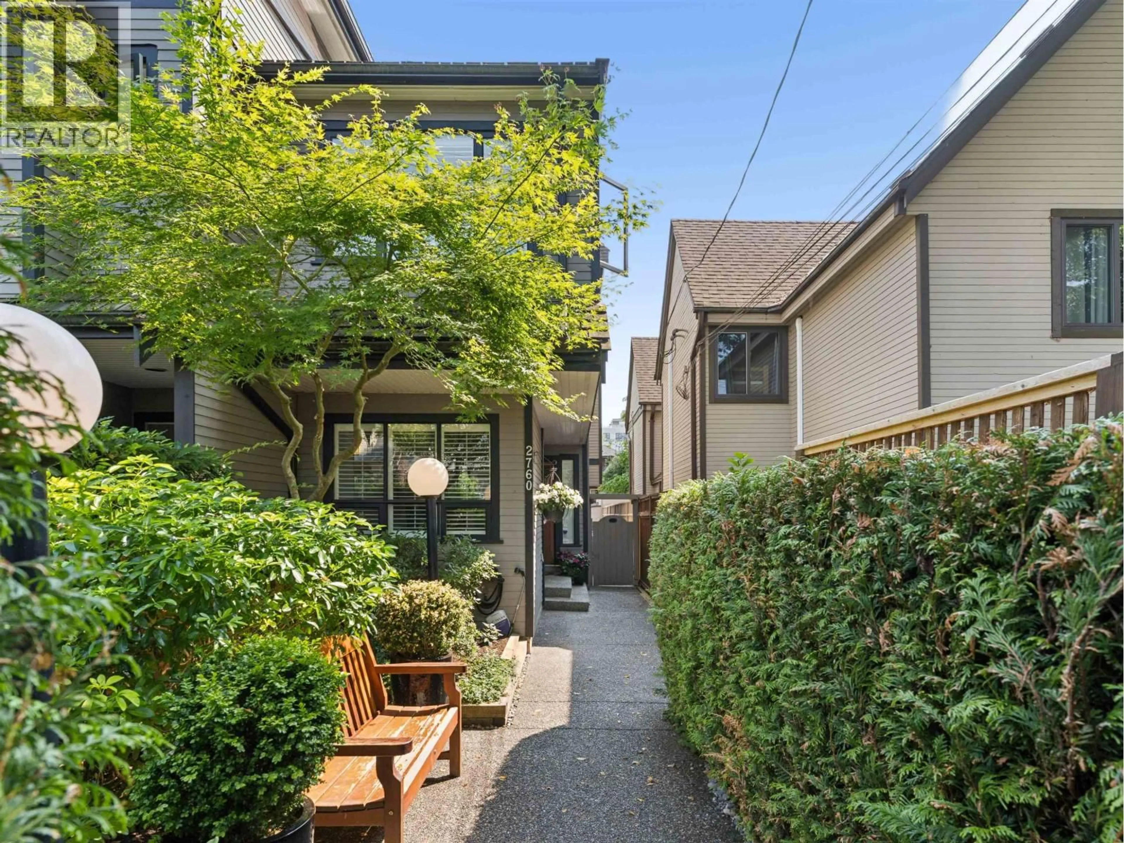 Patio, street for 2760 2ND AVENUE, Vancouver British Columbia V6K1K3