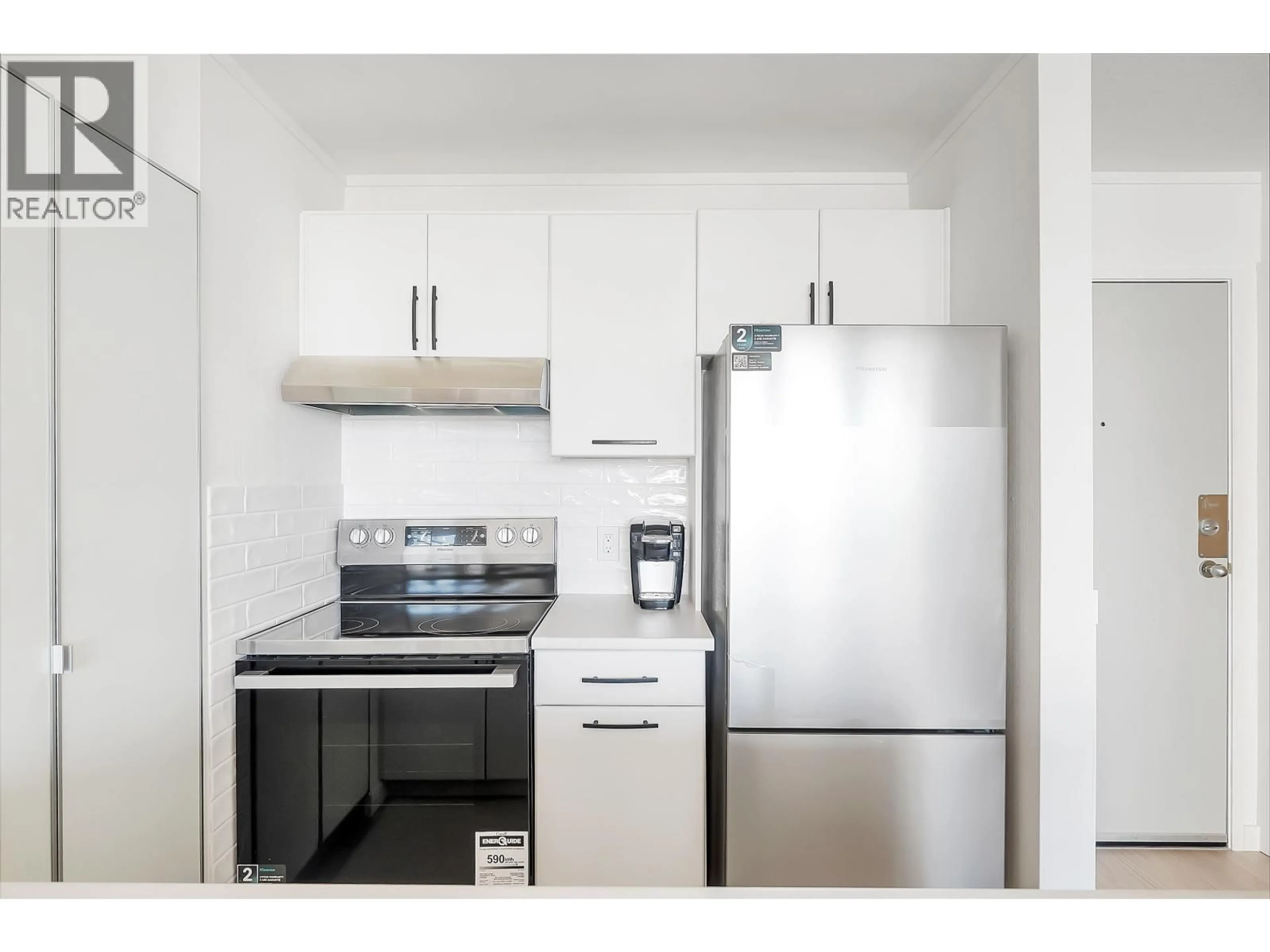Standard kitchen, unknown for 611 - 1330 BURRARD STREET, Vancouver British Columbia V6Z2B8