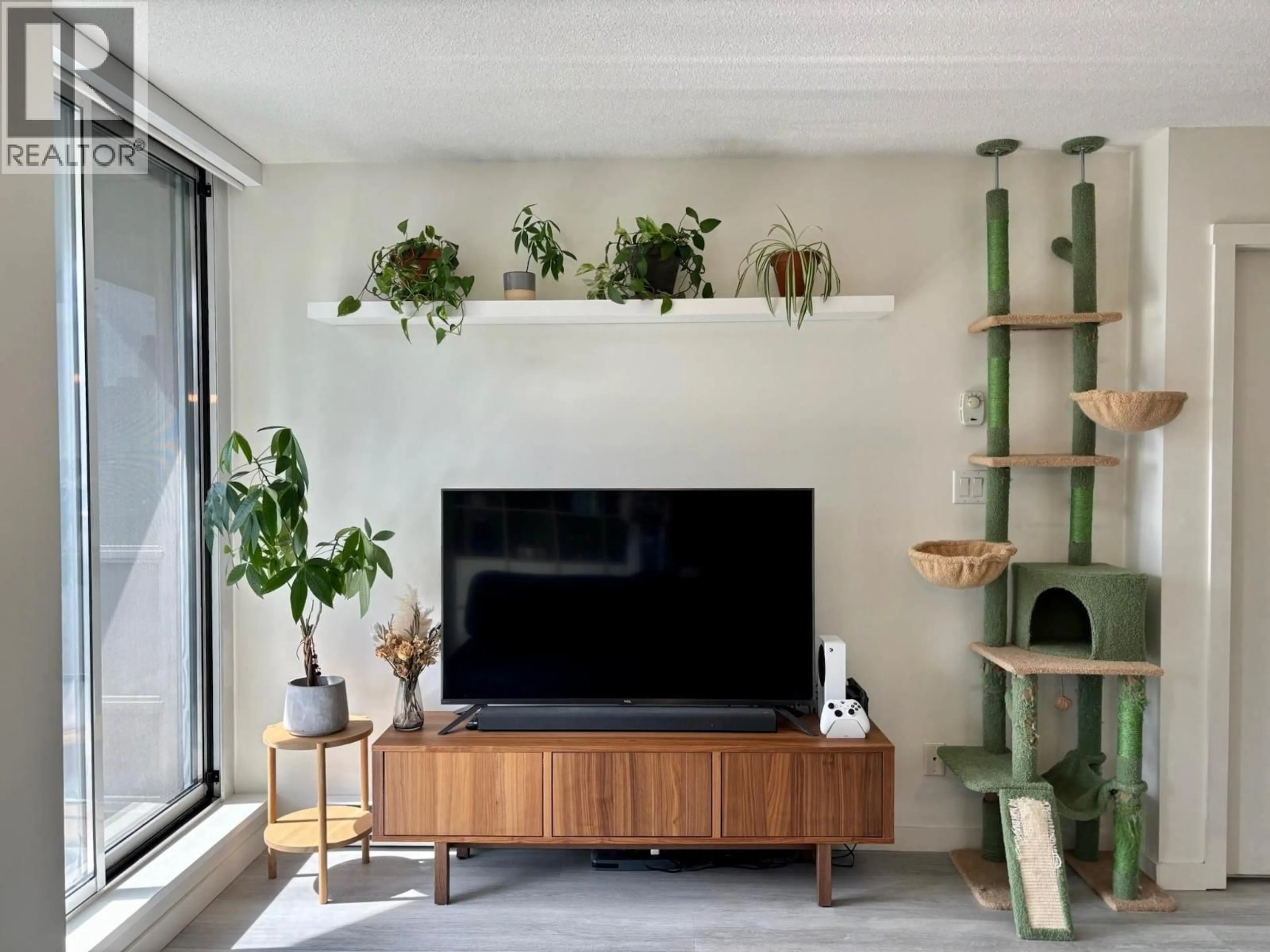 Living room with furniture, unknown for 809 - 1212 HOWE STREET, Vancouver British Columbia V6Z2M9