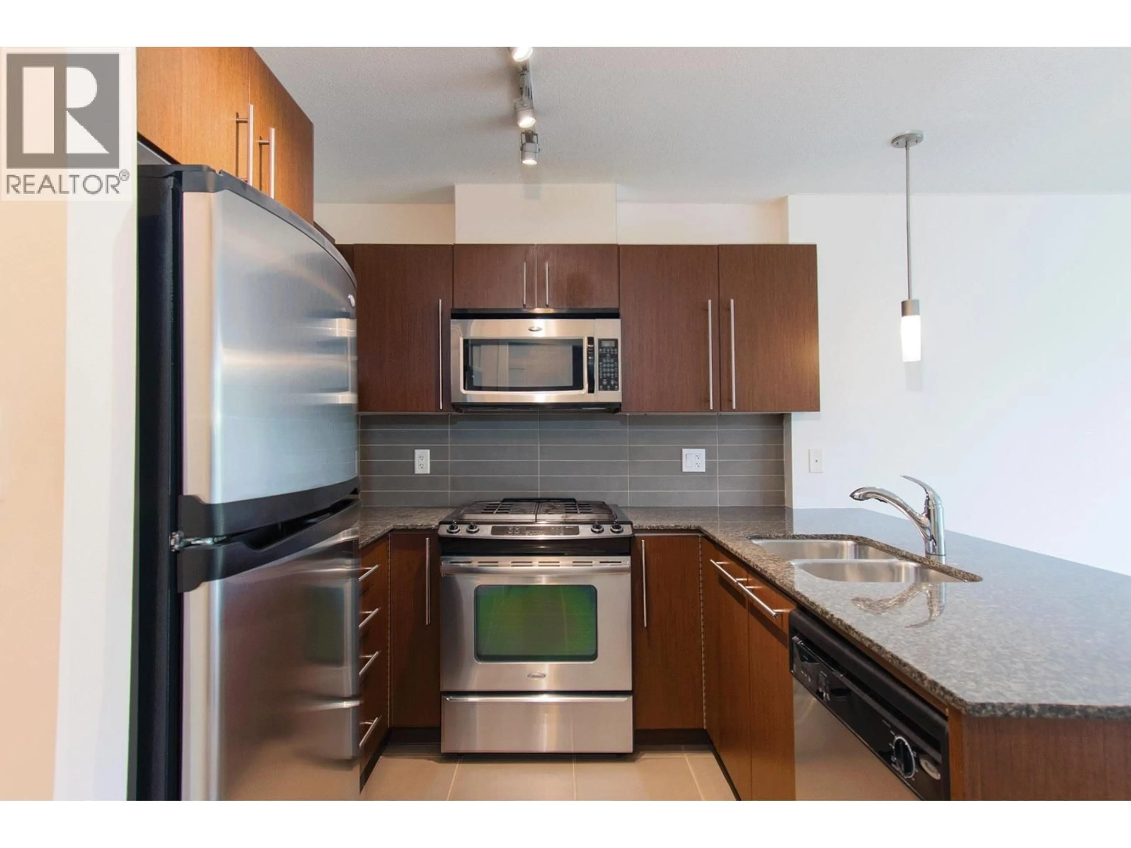 Standard kitchen, unknown for 905 - 4888 BRENTWOOD DRIVE, Burnaby British Columbia V5C0C6