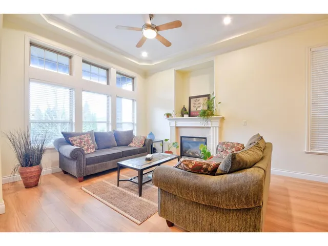 16328 88 AVENUE, Surrey 5
