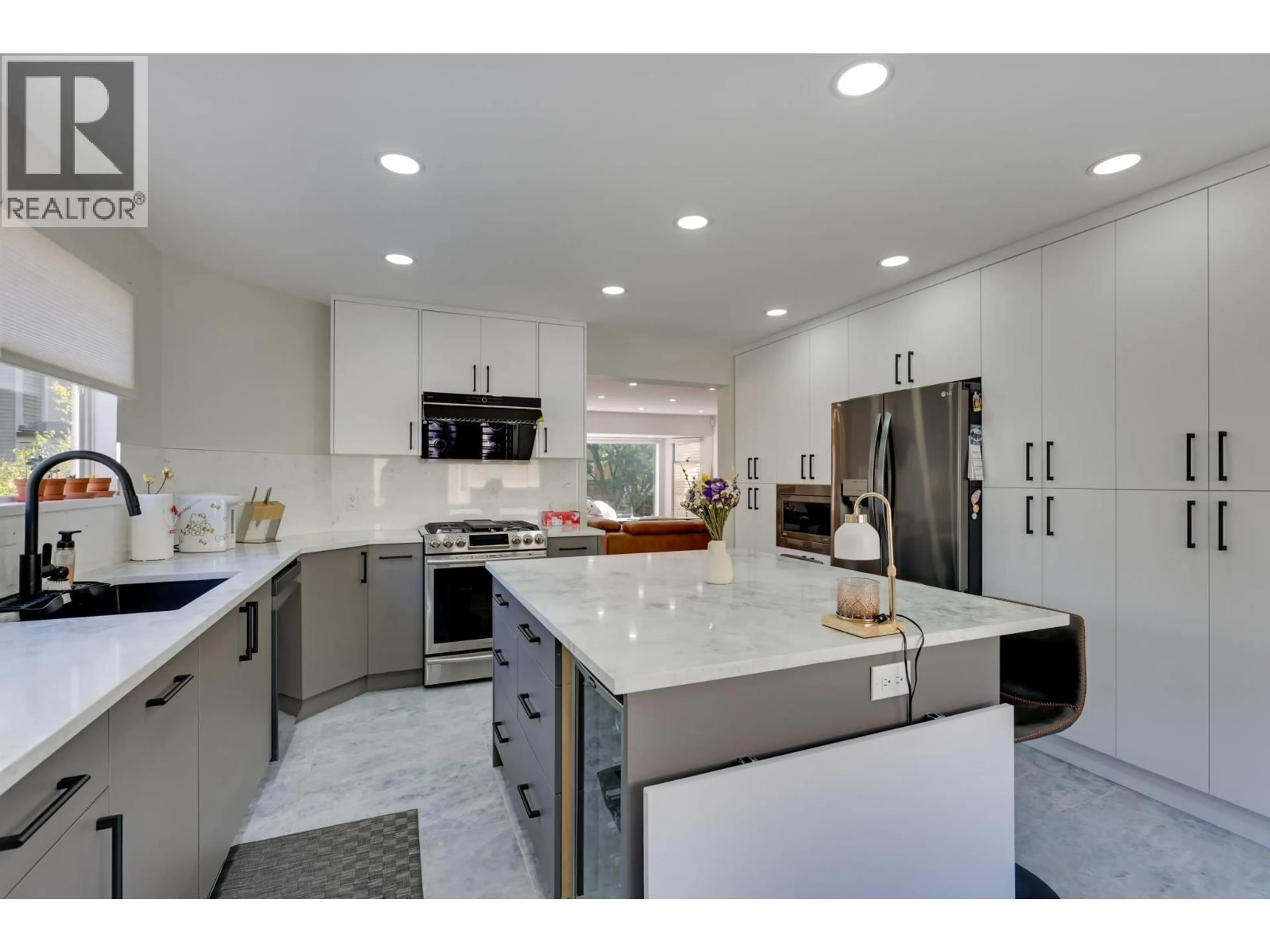 Contemporary kitchen, ceramic/tile floor for 22 - 5740 GARRISON ROAD, Richmond British Columbia V7C5E7