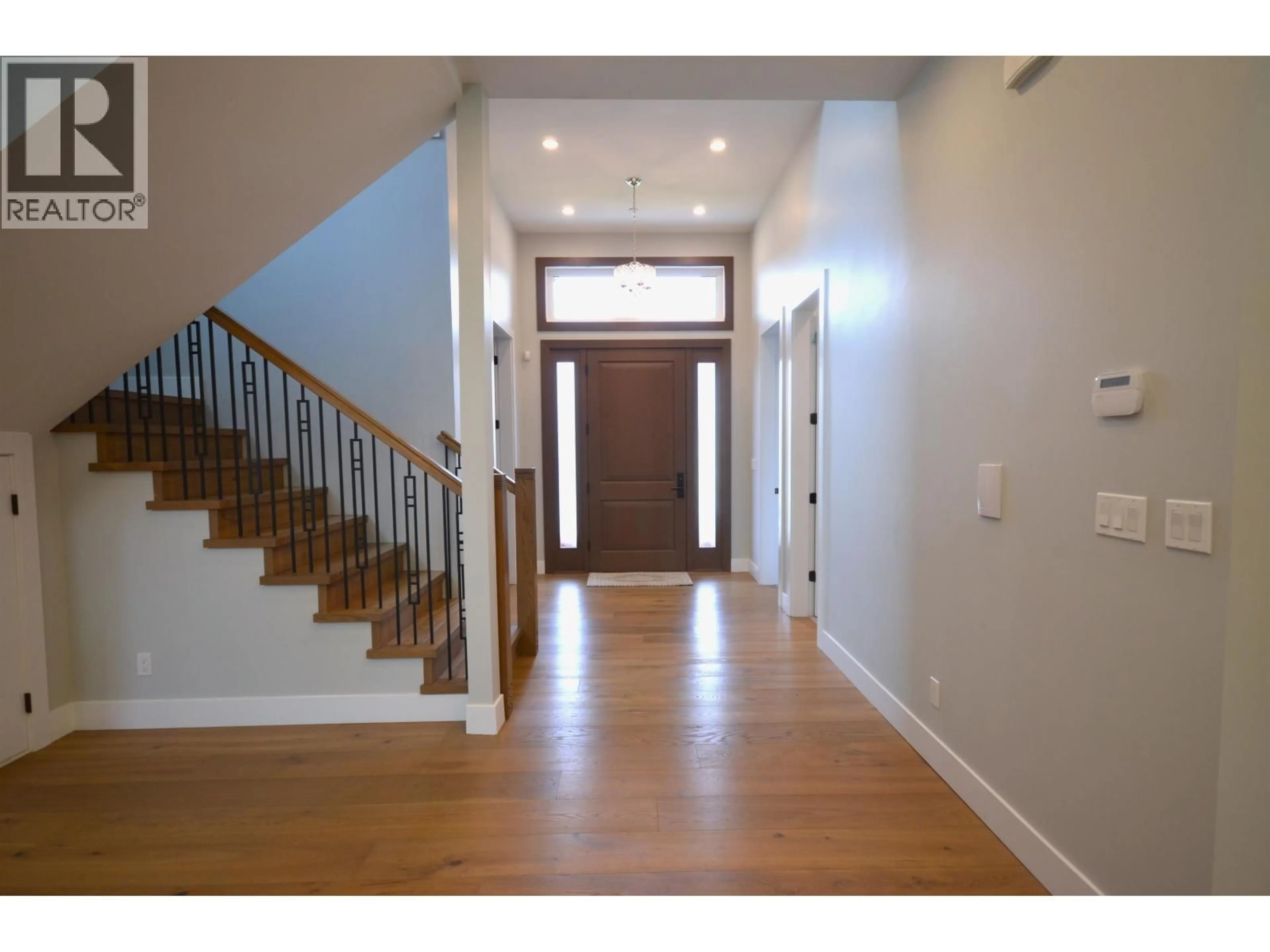 Indoor foyer for 12409 193B STREET, Pitt Meadows British Columbia V3Y1A5