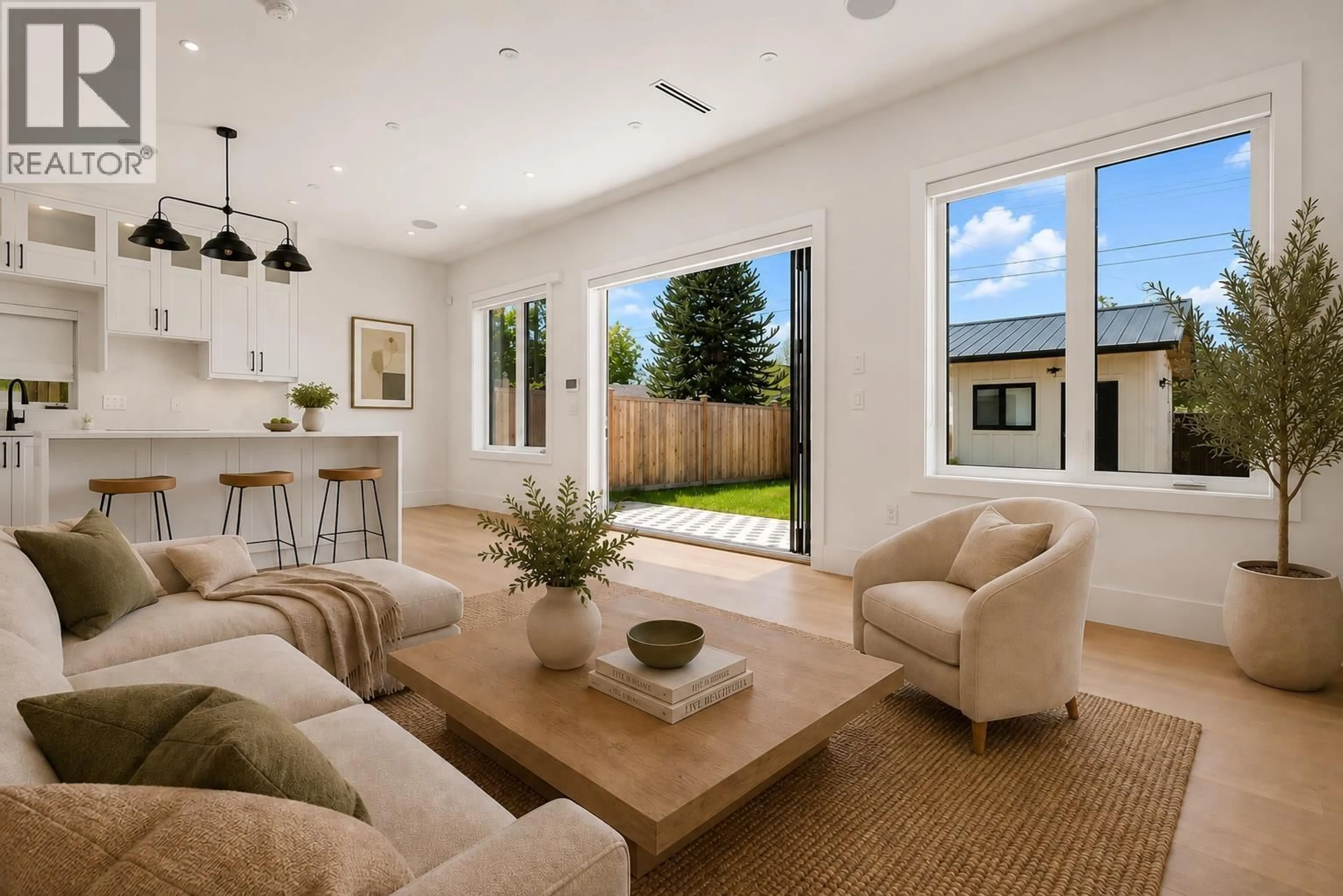 Living room with furniture, unknown for 2 - 4463 WALDEN STREET, Vancouver British Columbia V5V3S4
