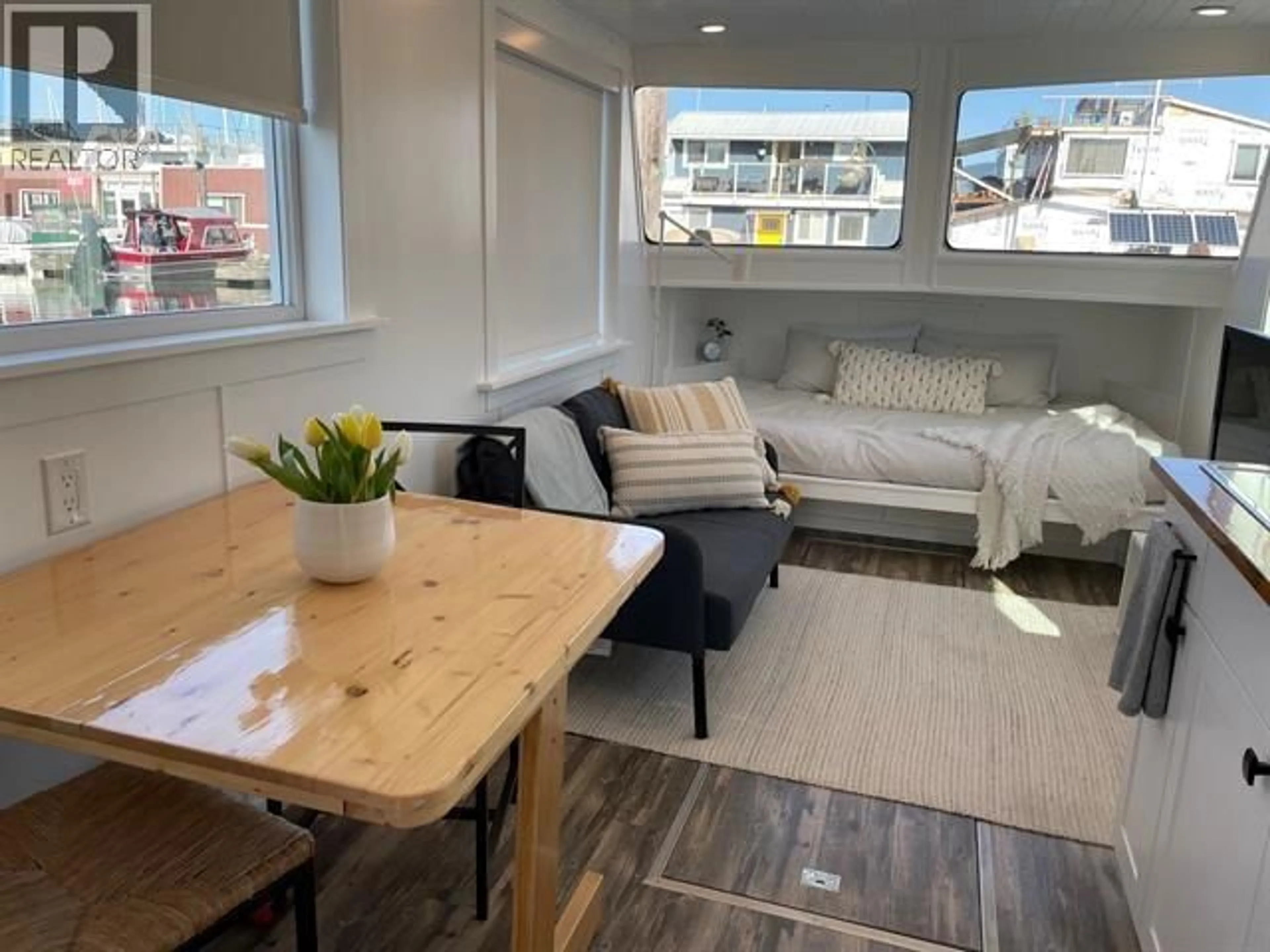 Living room with furniture, wood/laminate floor for A07 - 415 ESPLANADE, North Vancouver British Columbia V7L0B5