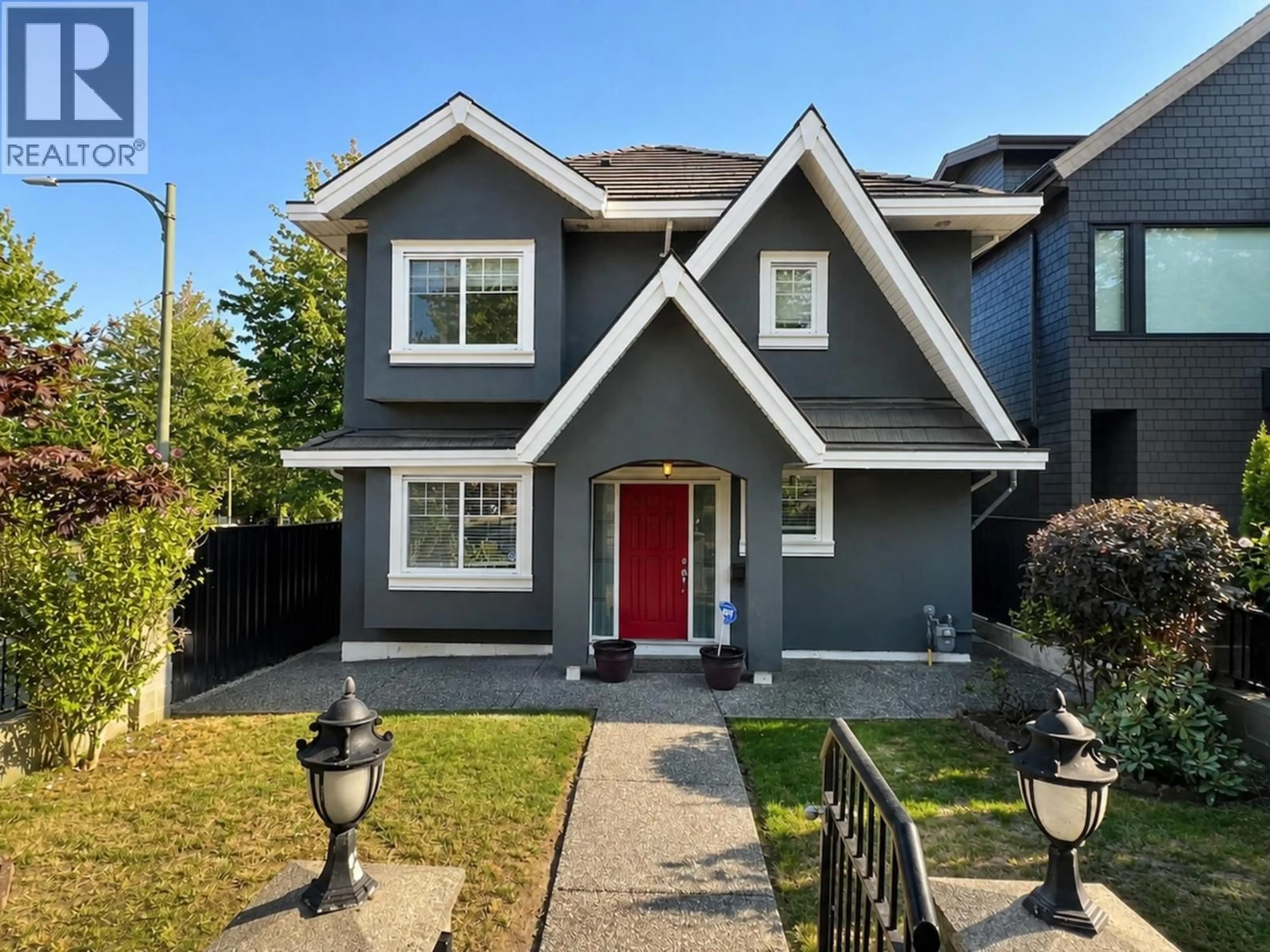 Home with vinyl exterior material, street for 2388 5TH AVENUE, Vancouver British Columbia V5N1N1