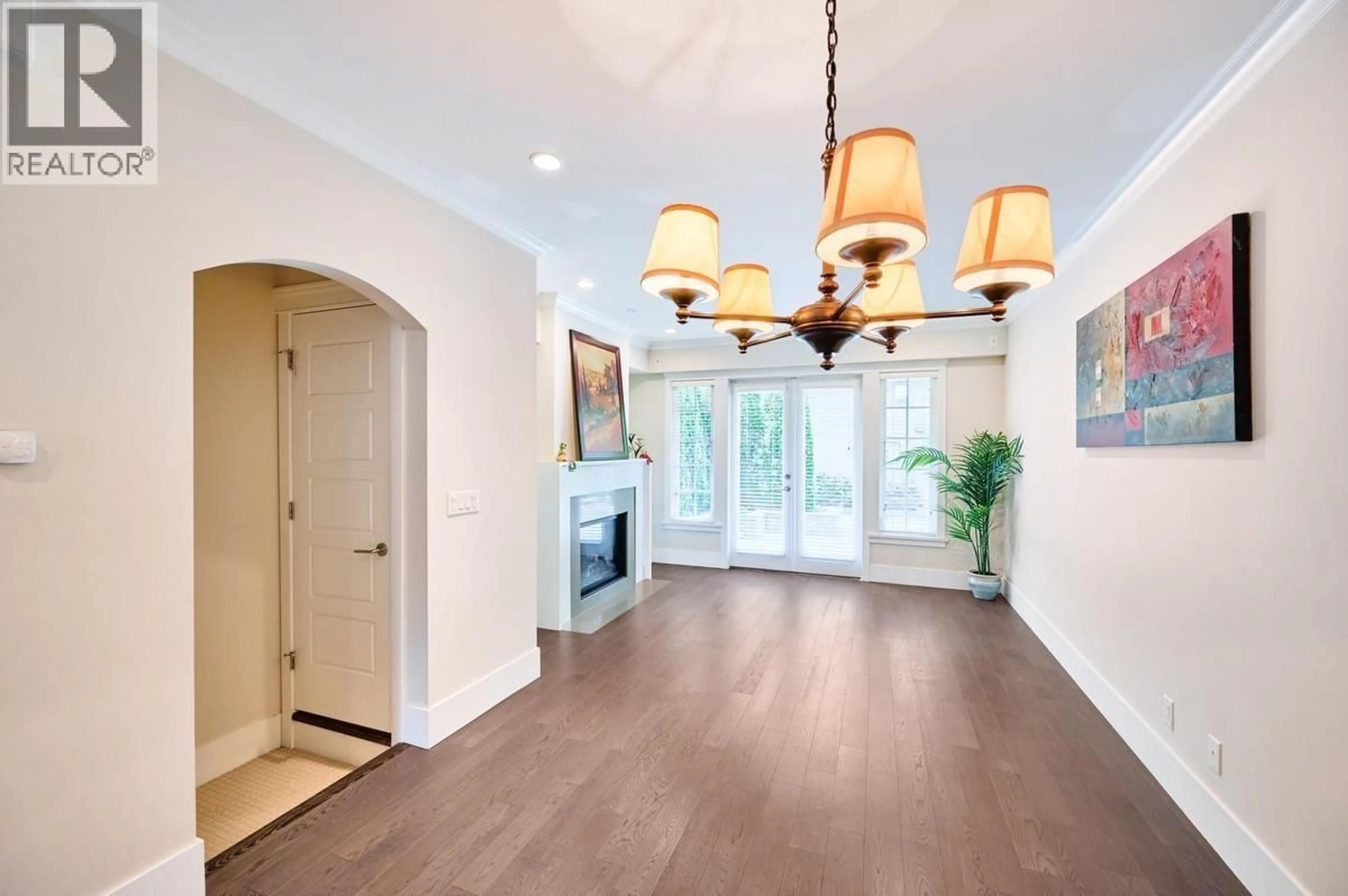 Indoor entryway for 5483 DUNBAR STREET, Vancouver British Columbia V6N1W4