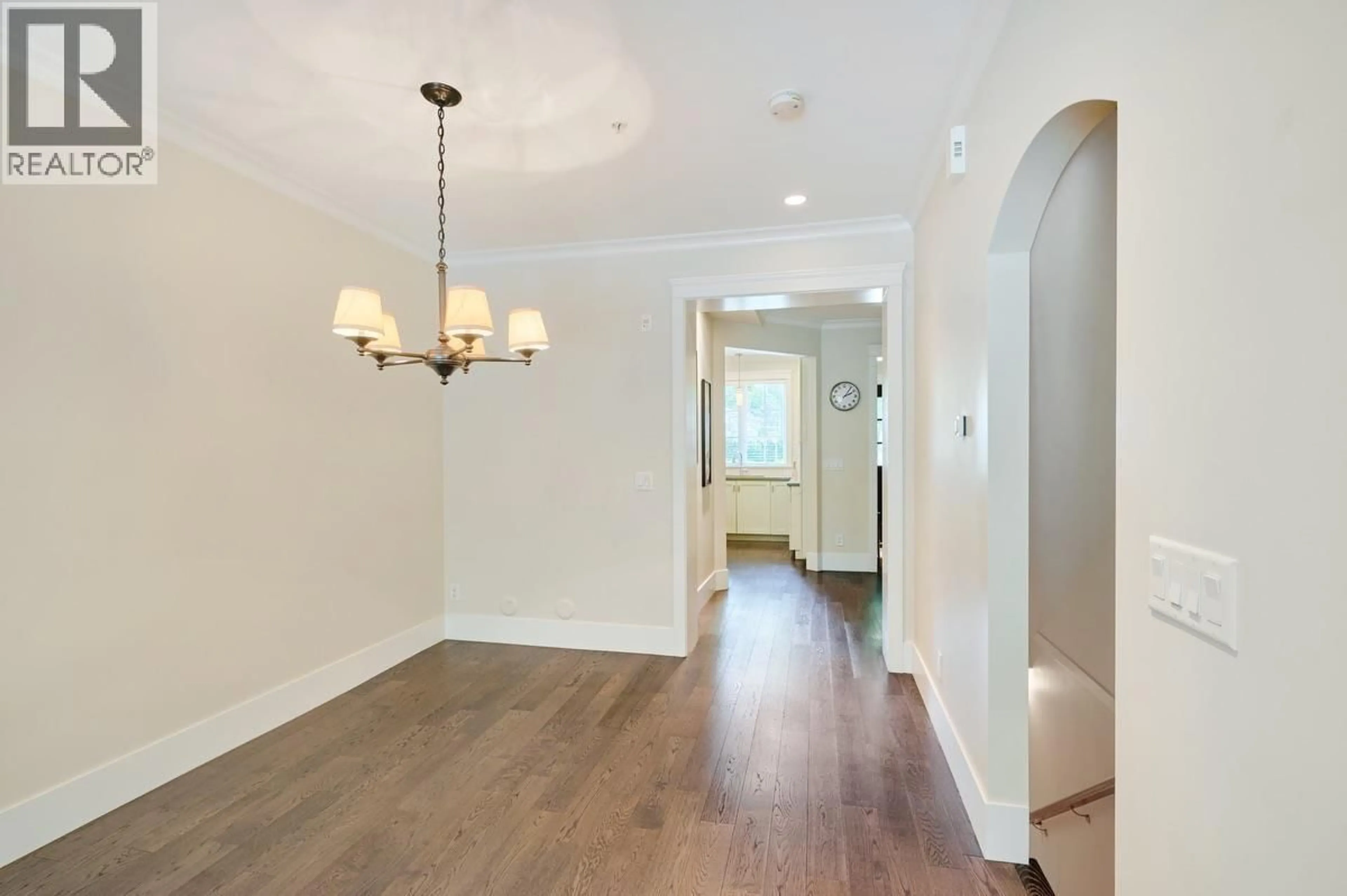 Indoor entryway for 5483 DUNBAR STREET, Vancouver British Columbia V6N1W4