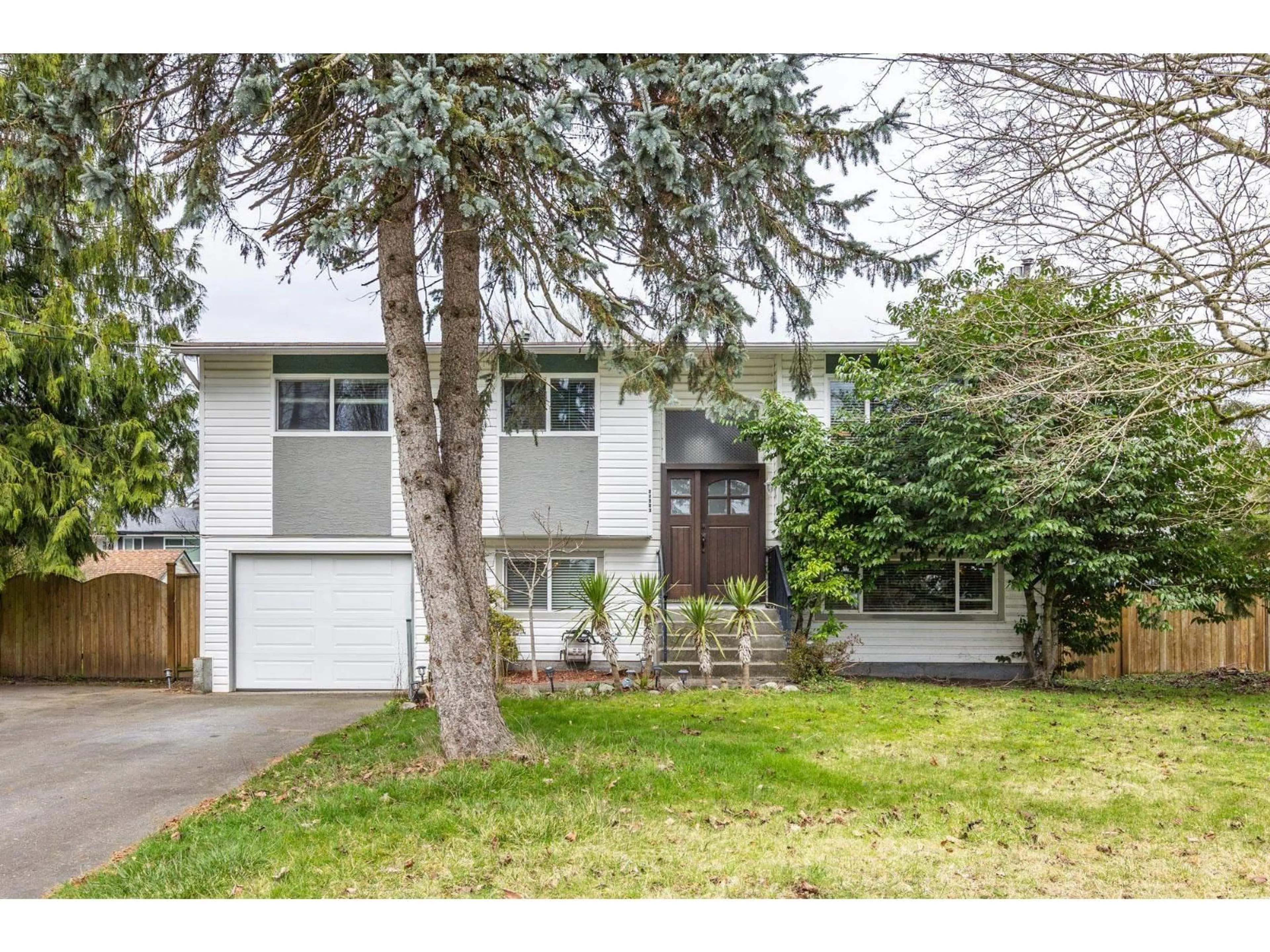 Home with vinyl exterior material, street for 27283 29 AVENUE, Langley British Columbia V4W3J8