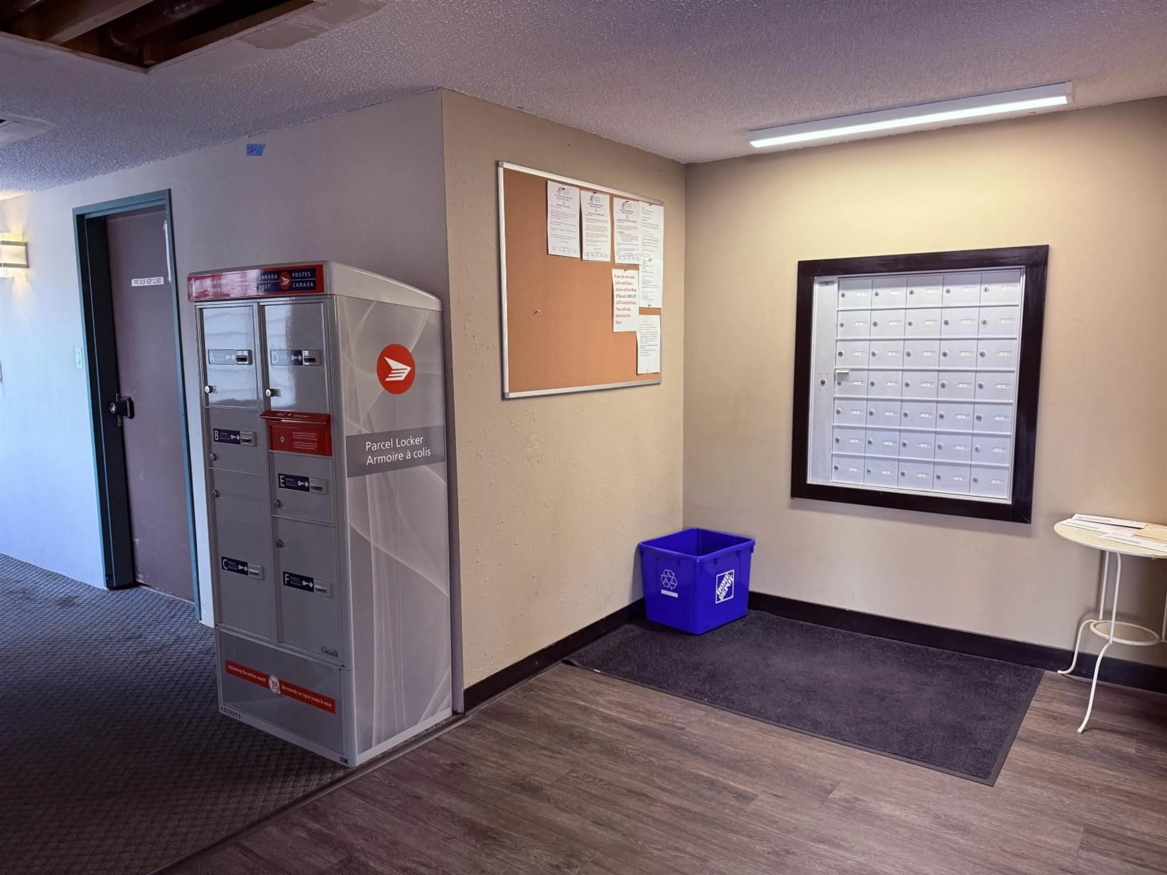 Indoor foyer for C345 - 1909 SALTON ROAD, Abbotsford British Columbia V2S5B6