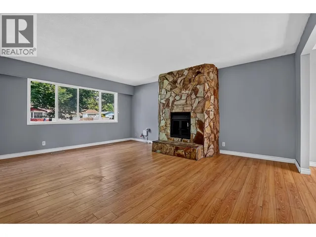 109 MCKENZIE AVENUE, Prince George 4