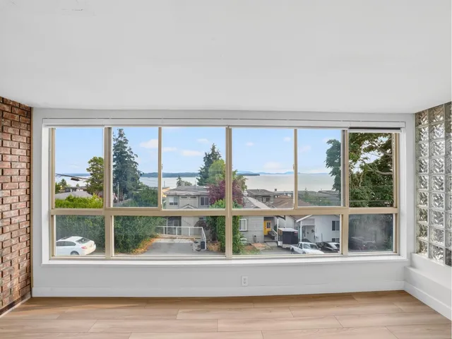 204 - 15176 BUENA VISTA AVENUE, White Rock 3