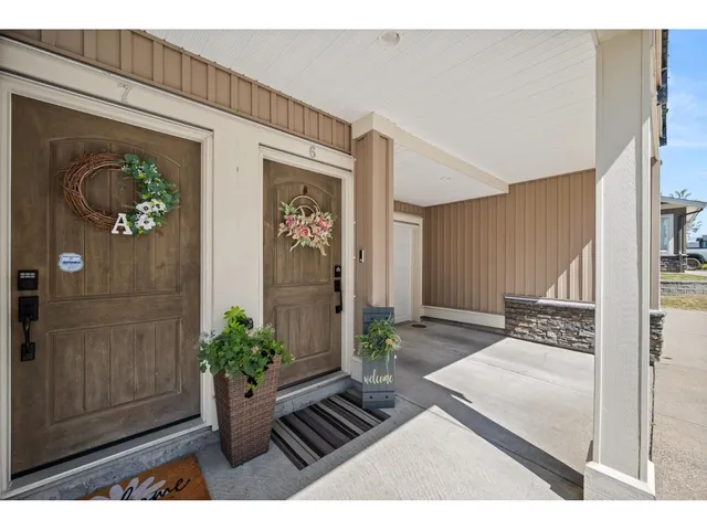 6 - 32792 LIGHTBODY COURT, Mission 2
