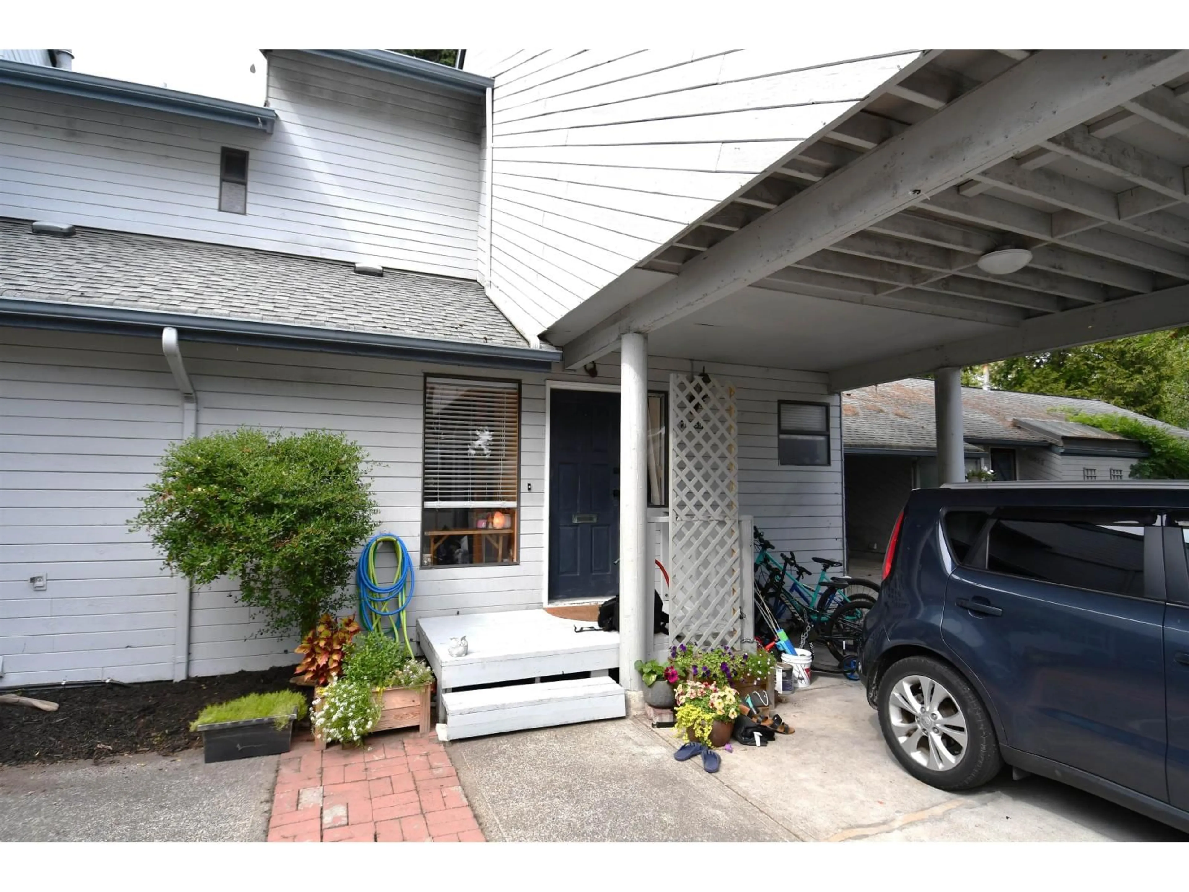 Unknown for 15855 ALDER PLACE, Surrey British Columbia V4A5J1