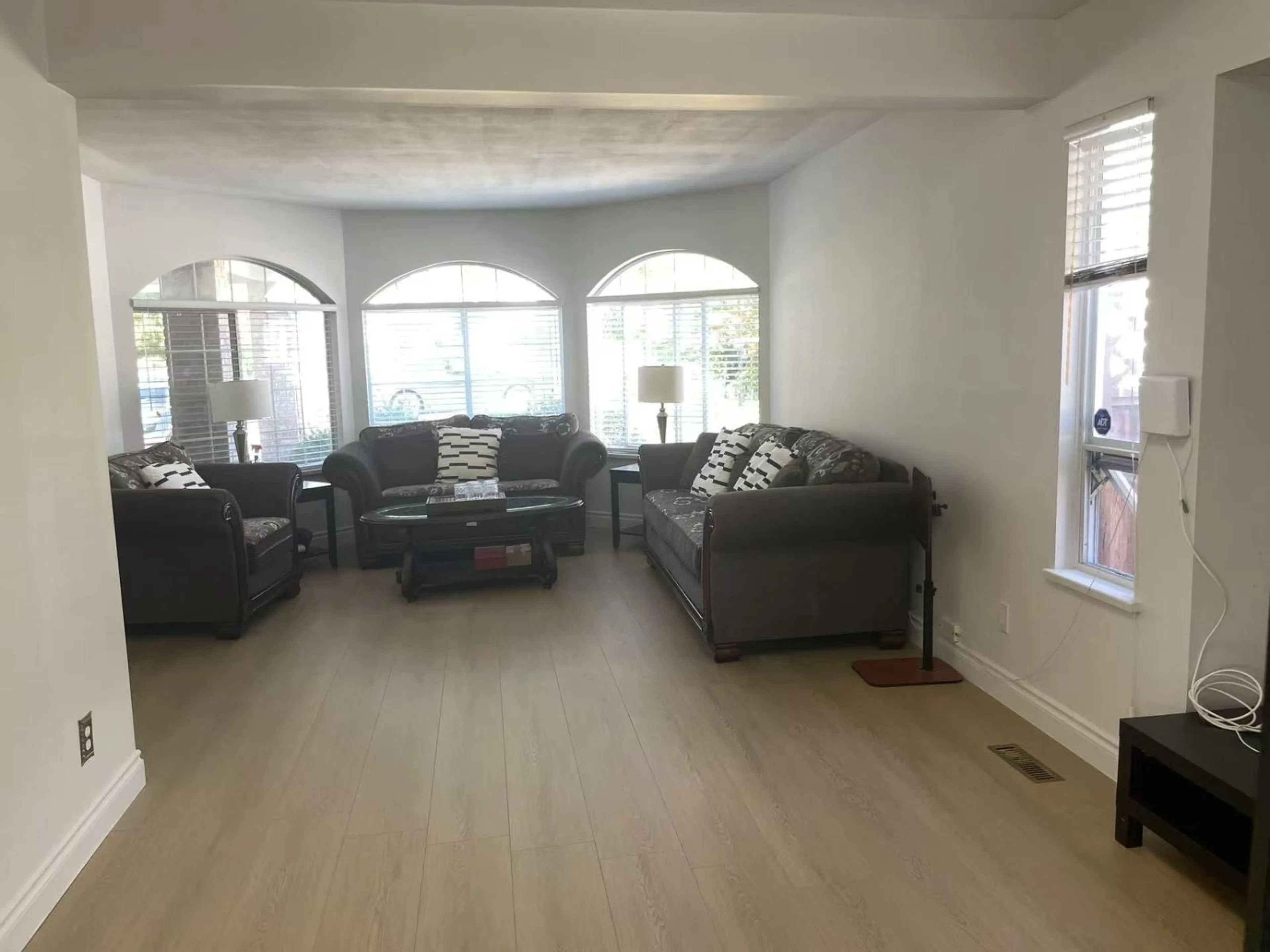 Living room with furniture, unknown for 15482 112 AVENUE, Surrey British Columbia V3R6H1