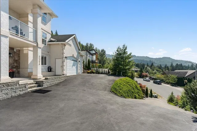 7304 MOUNT THURSTON DRIVE, Chilliwack 3